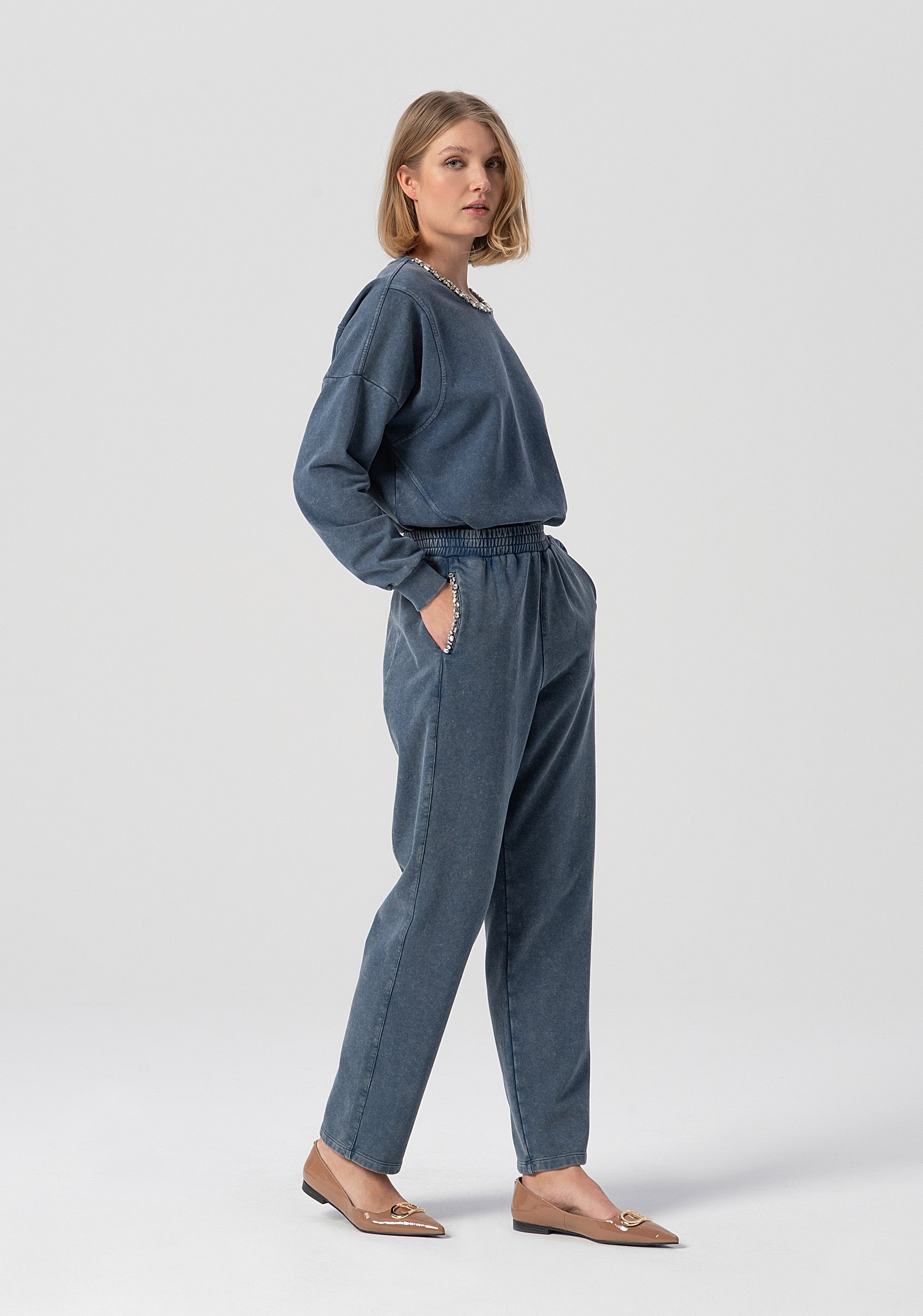 Pantalone regular modello jogger in felpa FJ25WV7003F409O3-166 Fracomina