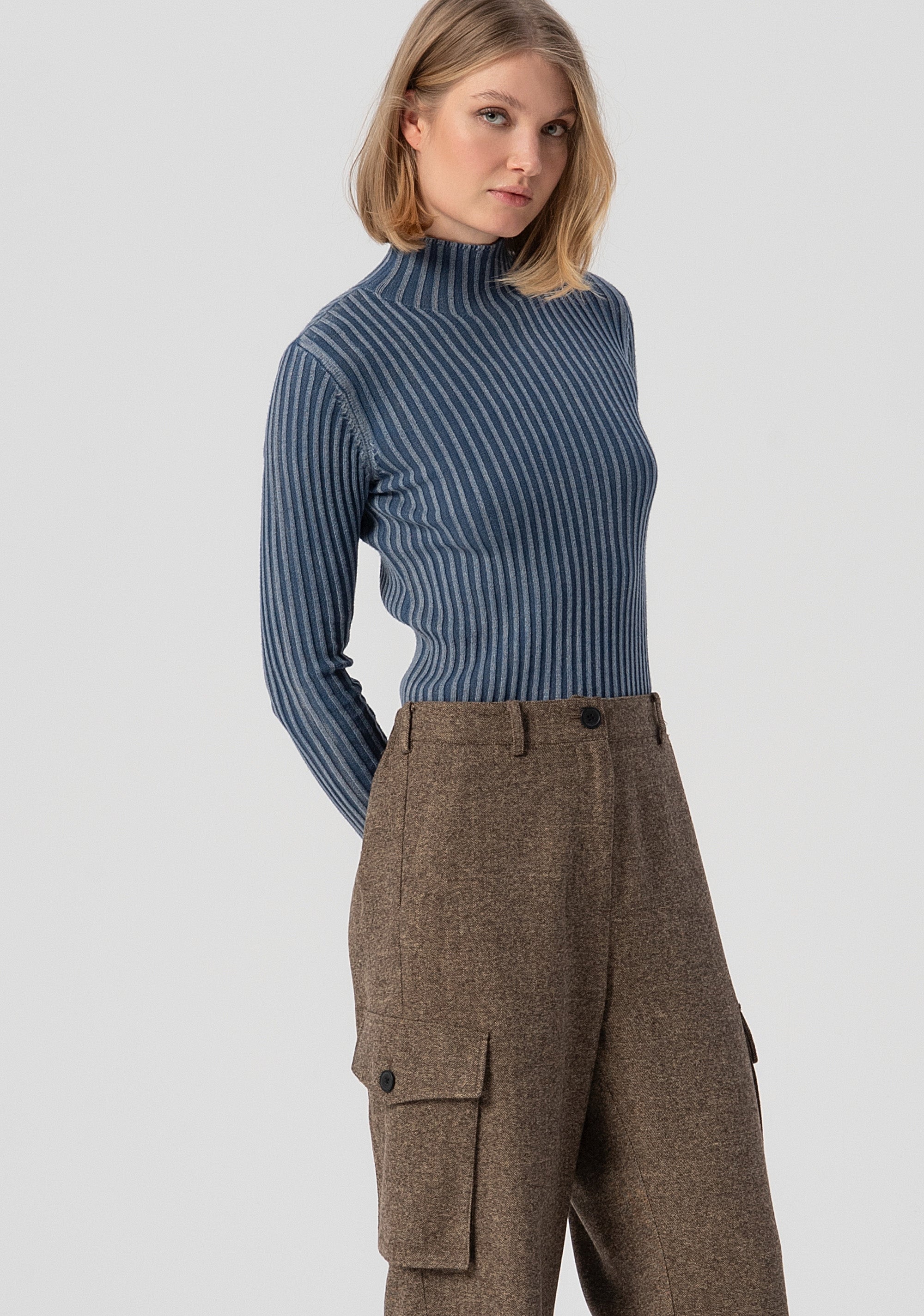 Pantaloni cargo in tweed FJ25WVC003W81601-091 Fracomina