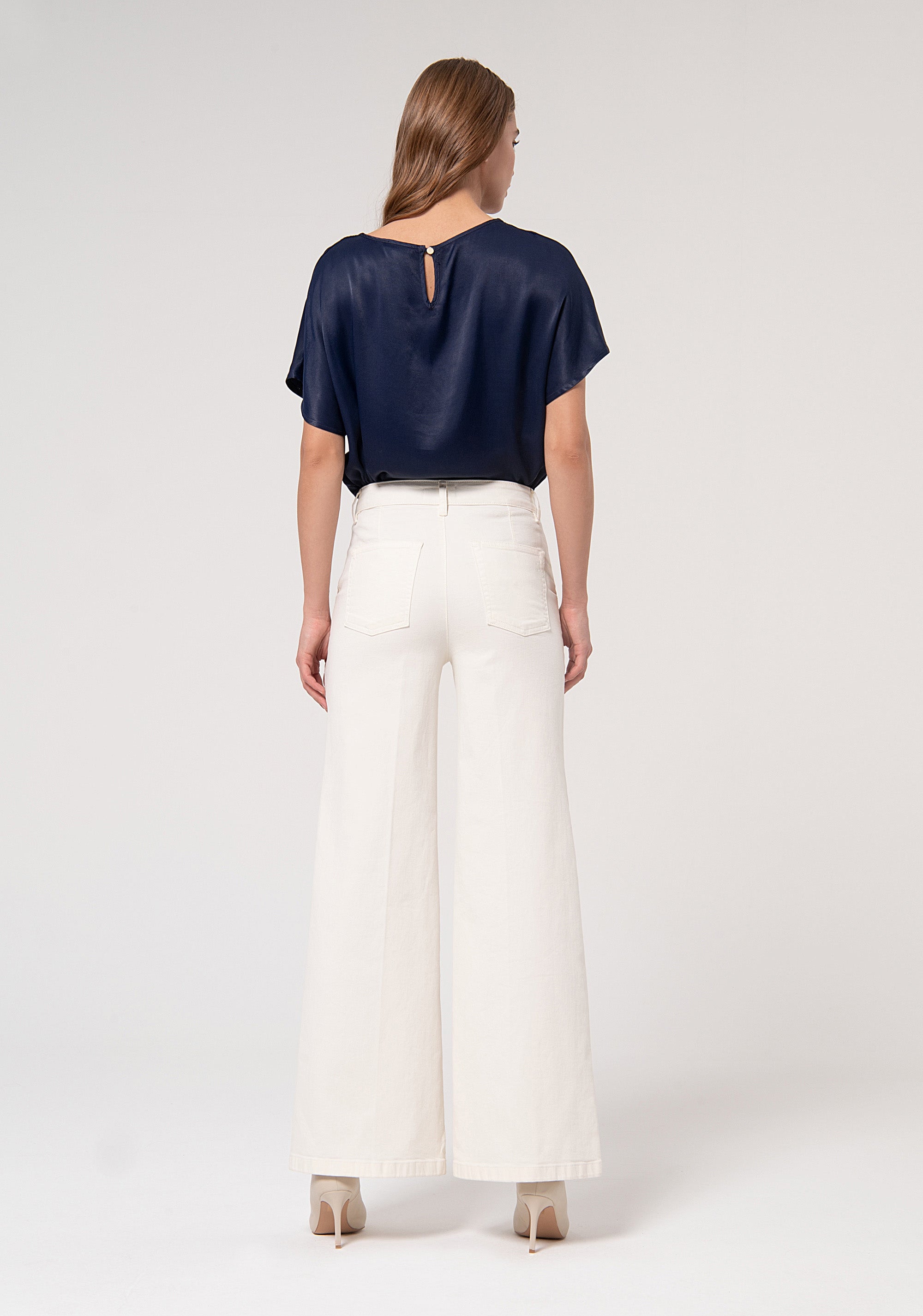 Pantalone flare in gabardine stretch