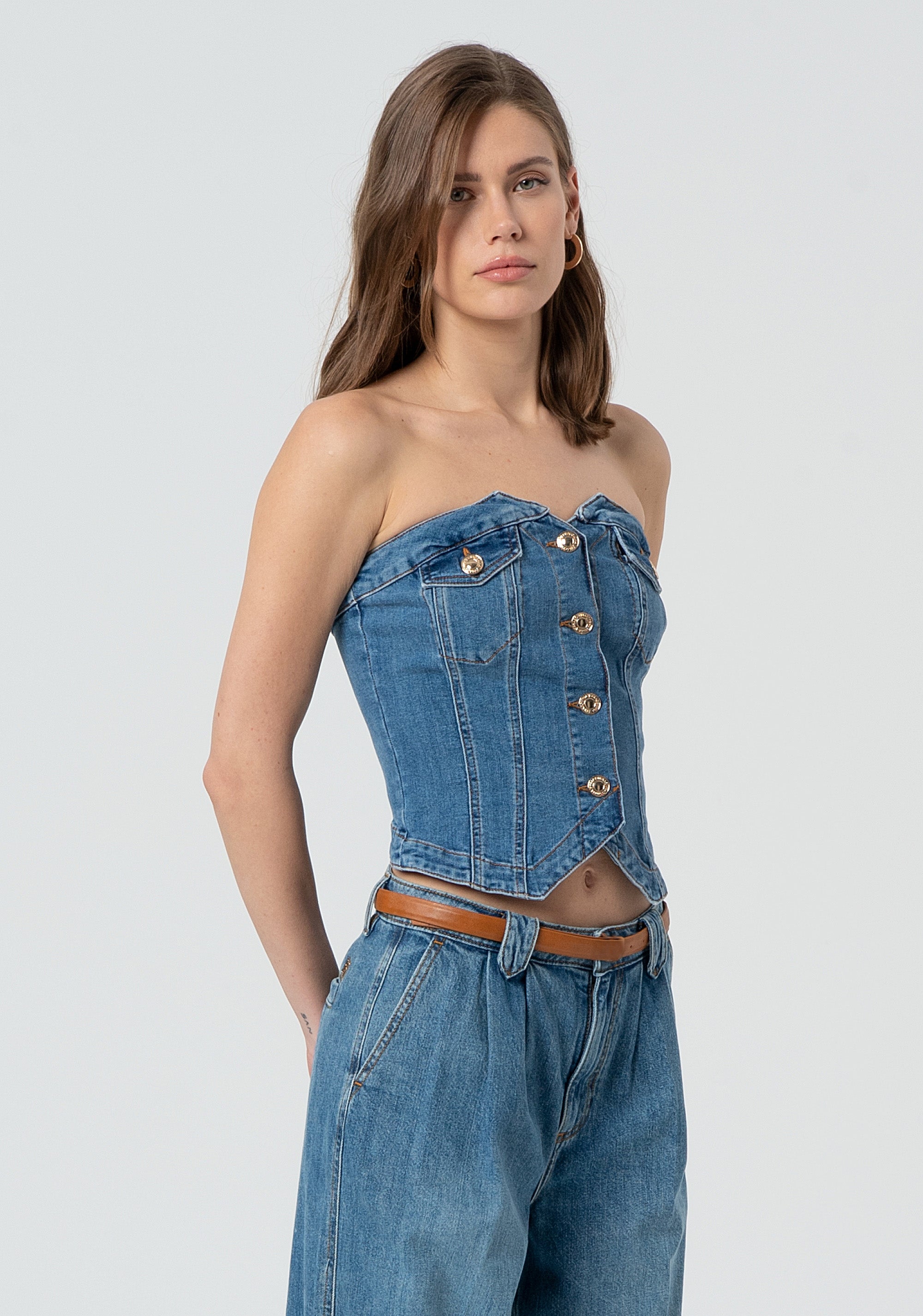 Bustier slim in denim con lavaggio medio