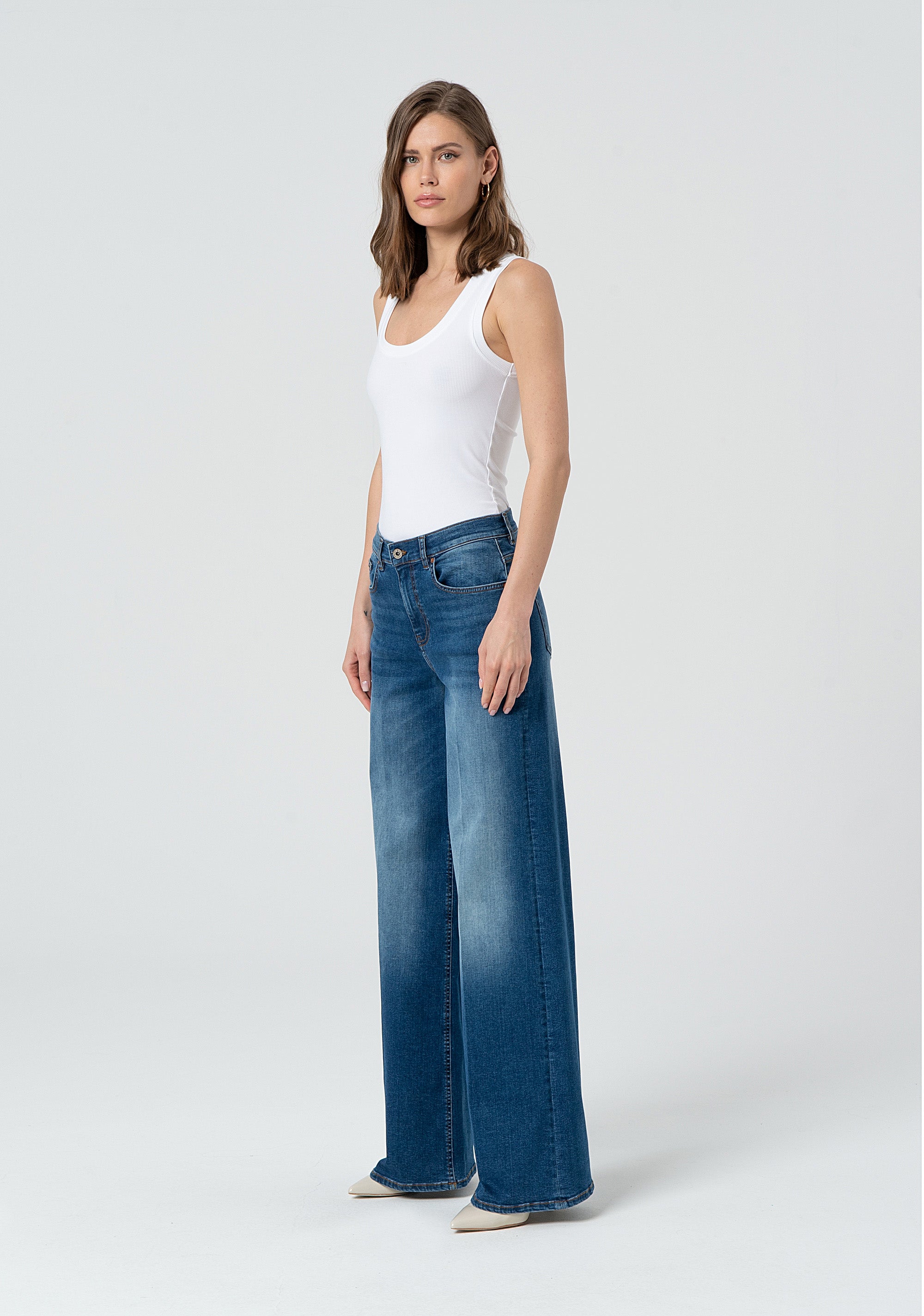 Jeans wide leg in denim con lavaggio medio FP25SV3015D42002-349 Fracomina