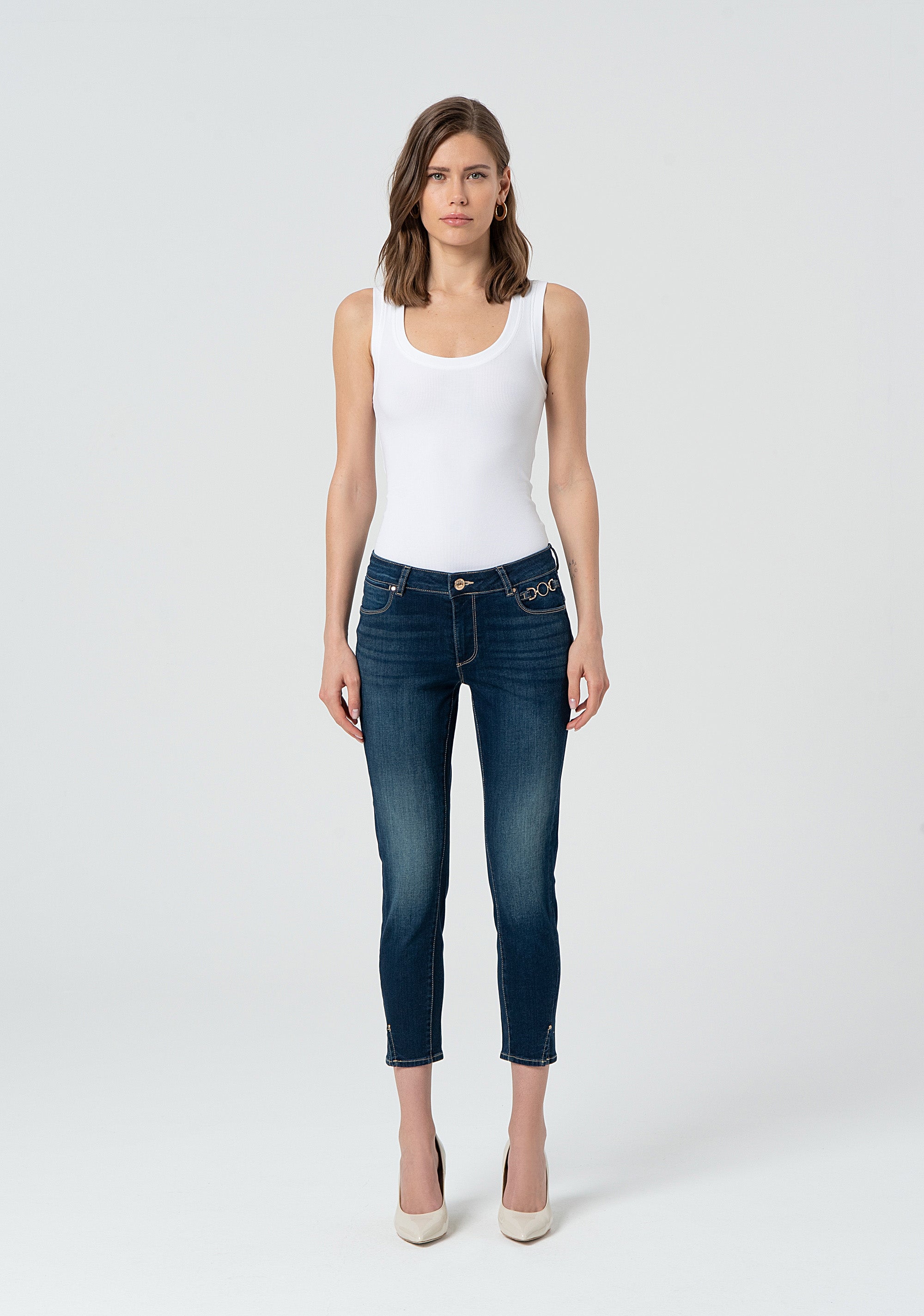 Jeans cropped effetto push up in denim con lavaggio scuro FP25SV9002D46001-117 Fracomina