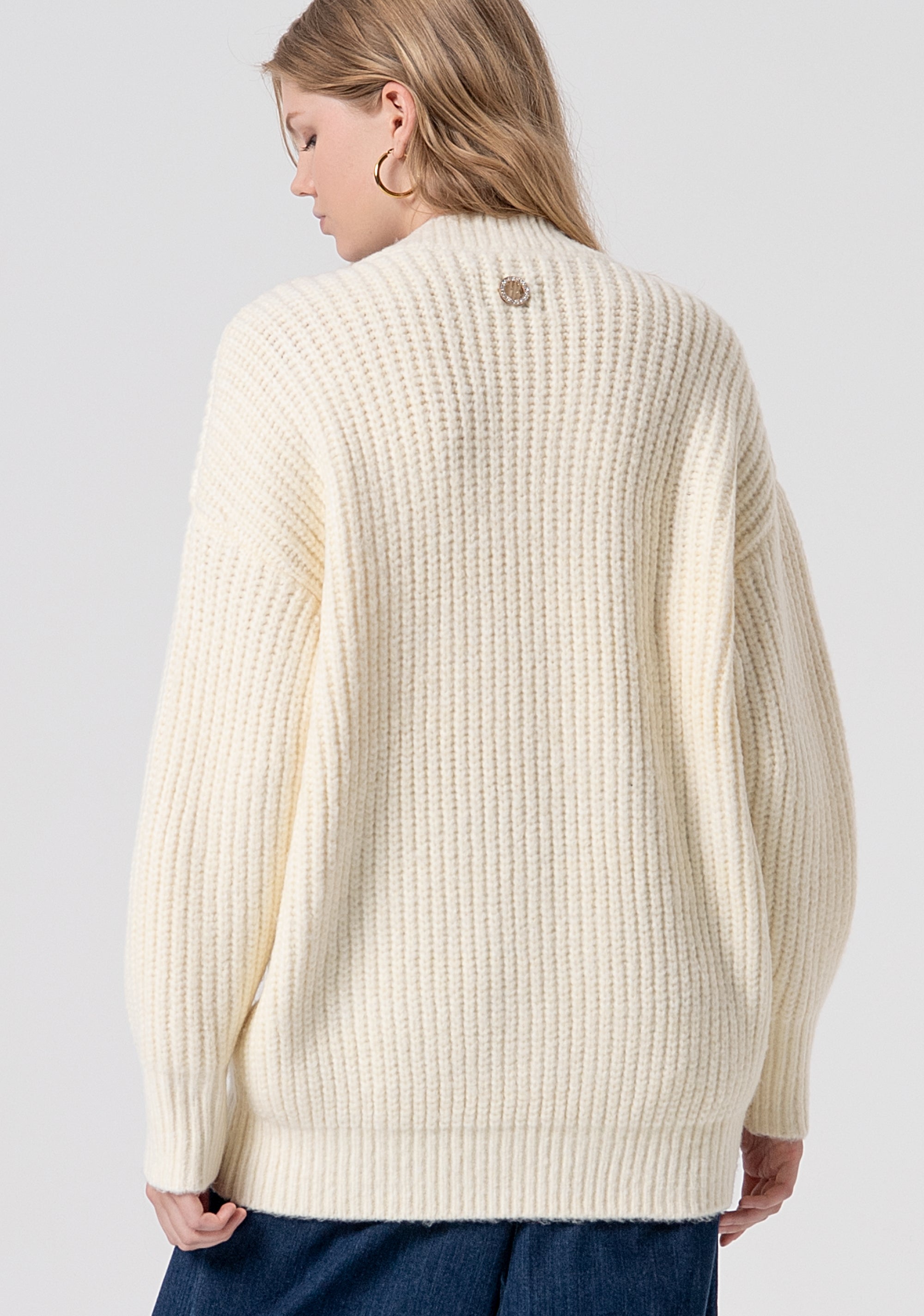 Cardigan in maglia a trecce e trafori
