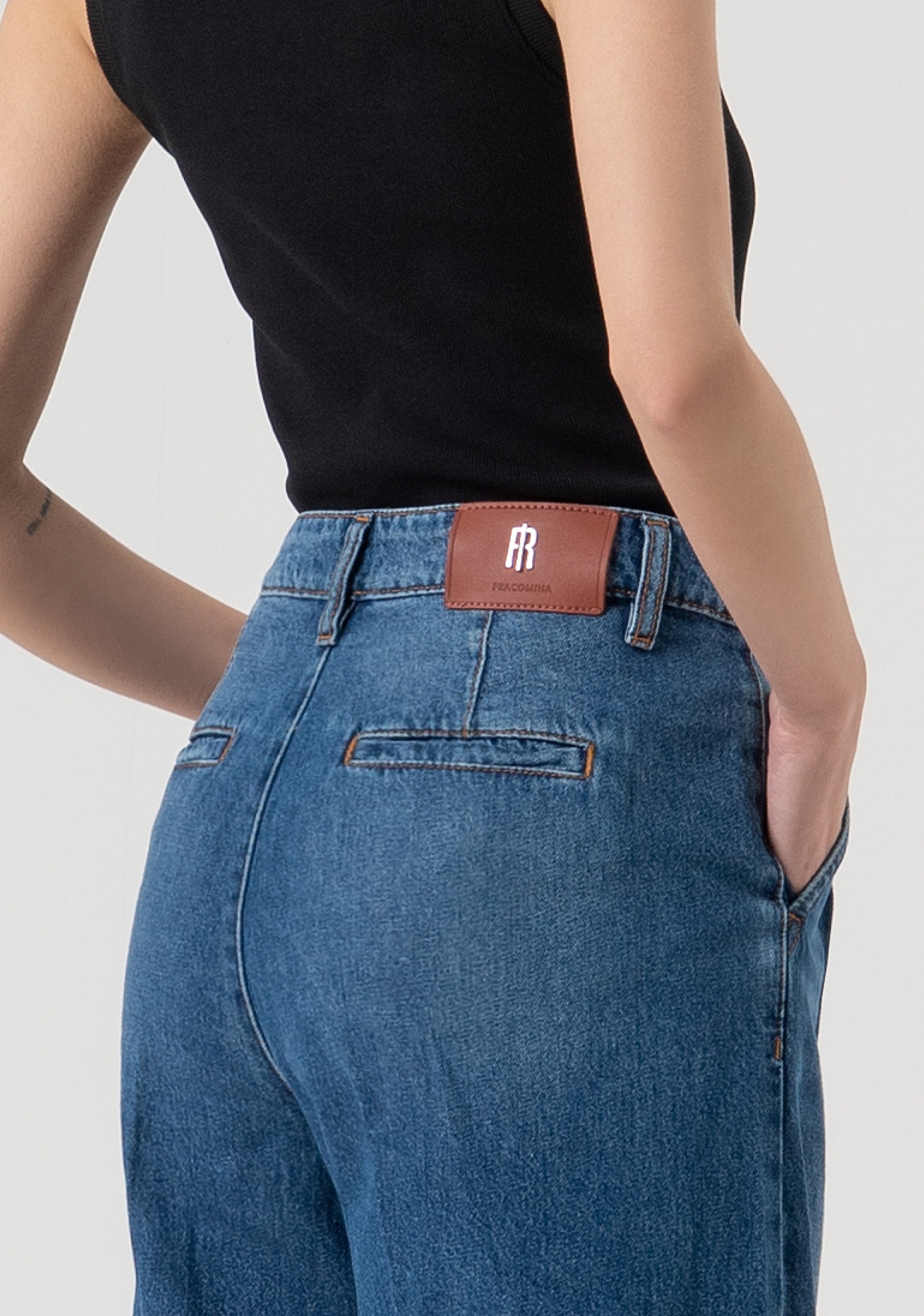 Jeans flare in denim con lavaggio stone wash FP25WV3016D41993-349 Fracomina