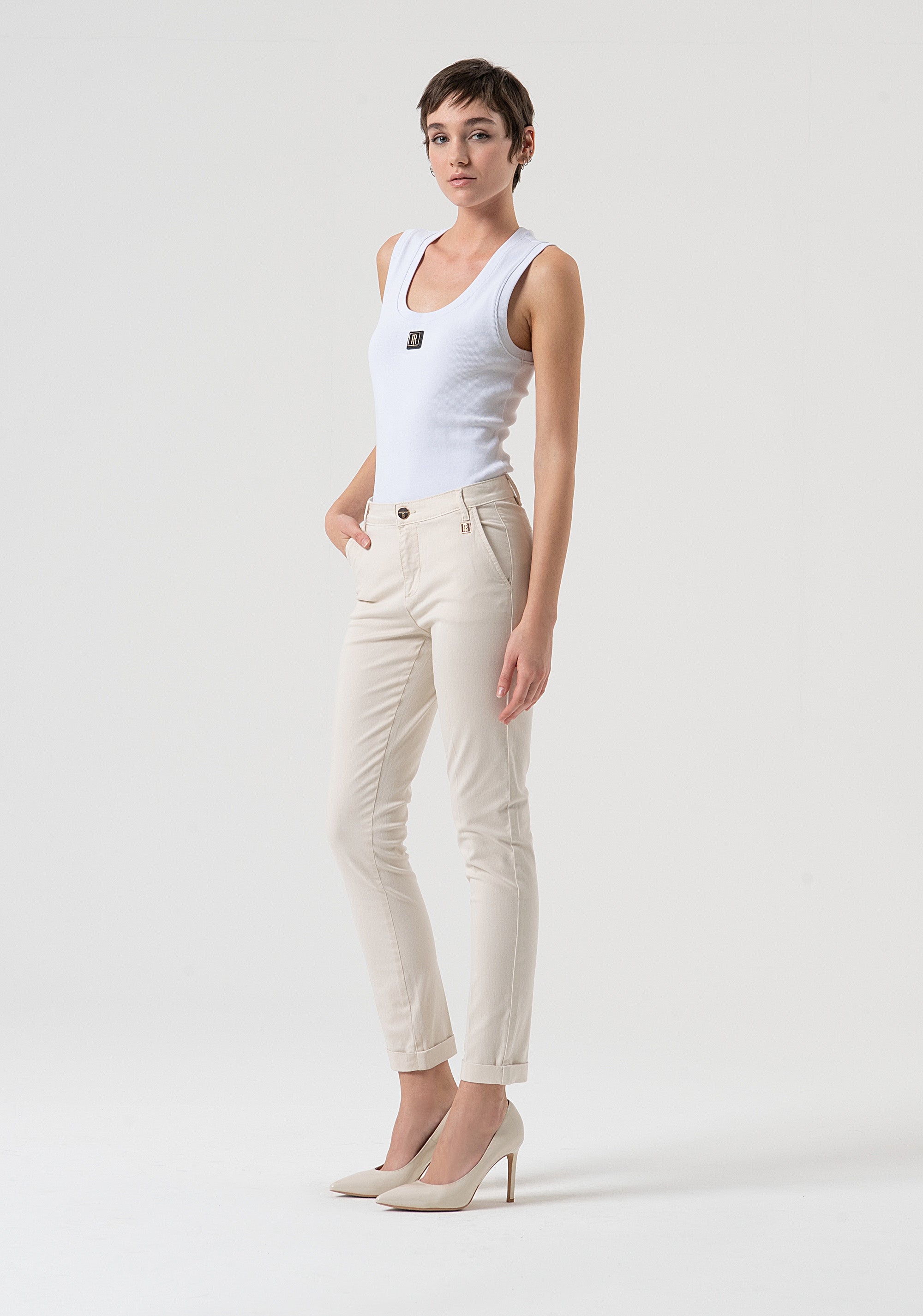 Pantalone slim modello chino in raso FP25WV4001W72001-508 Fracomina