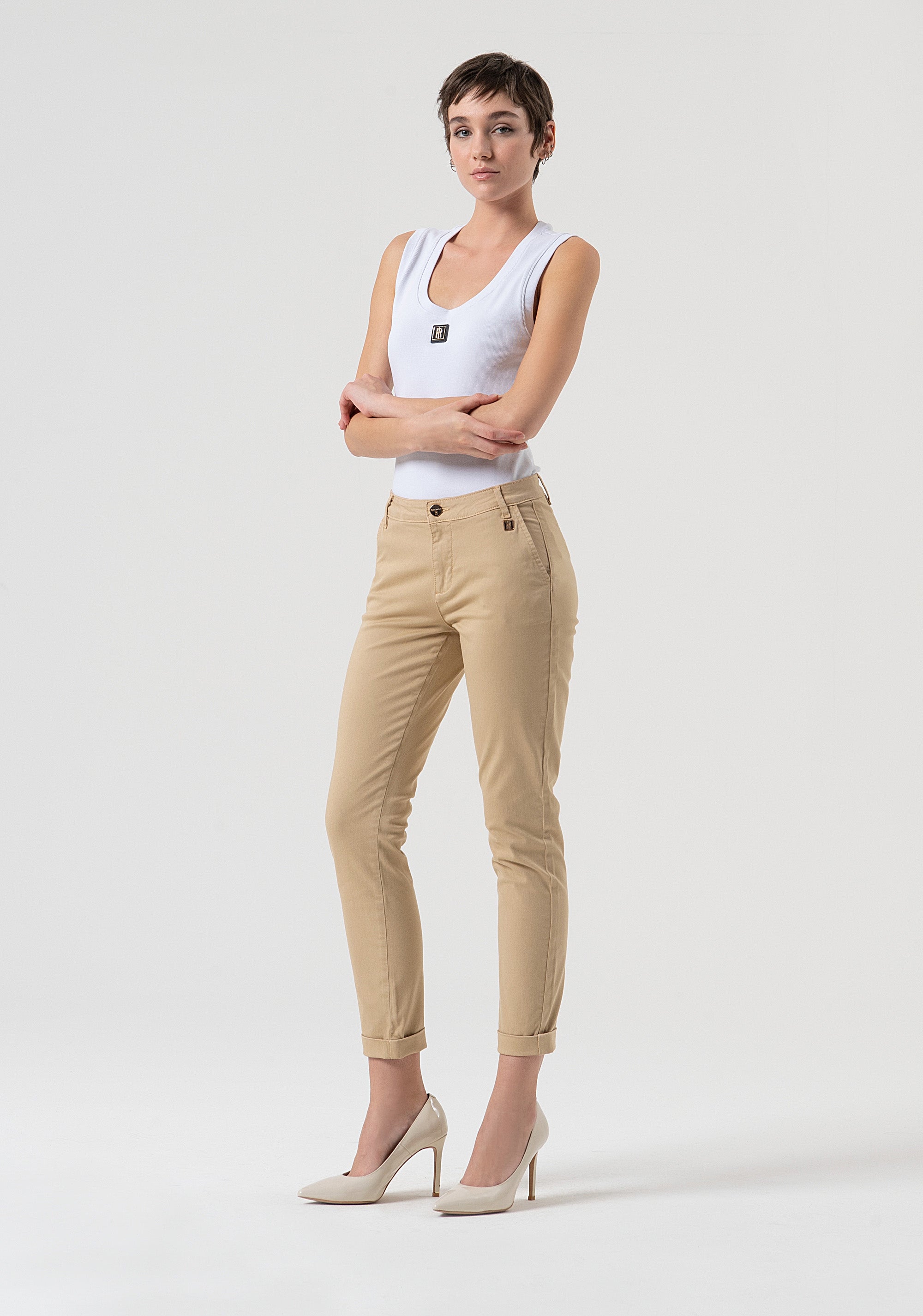 Pantalone slim modello chino in raso FP25WV4001W72001-L20 Fracomina