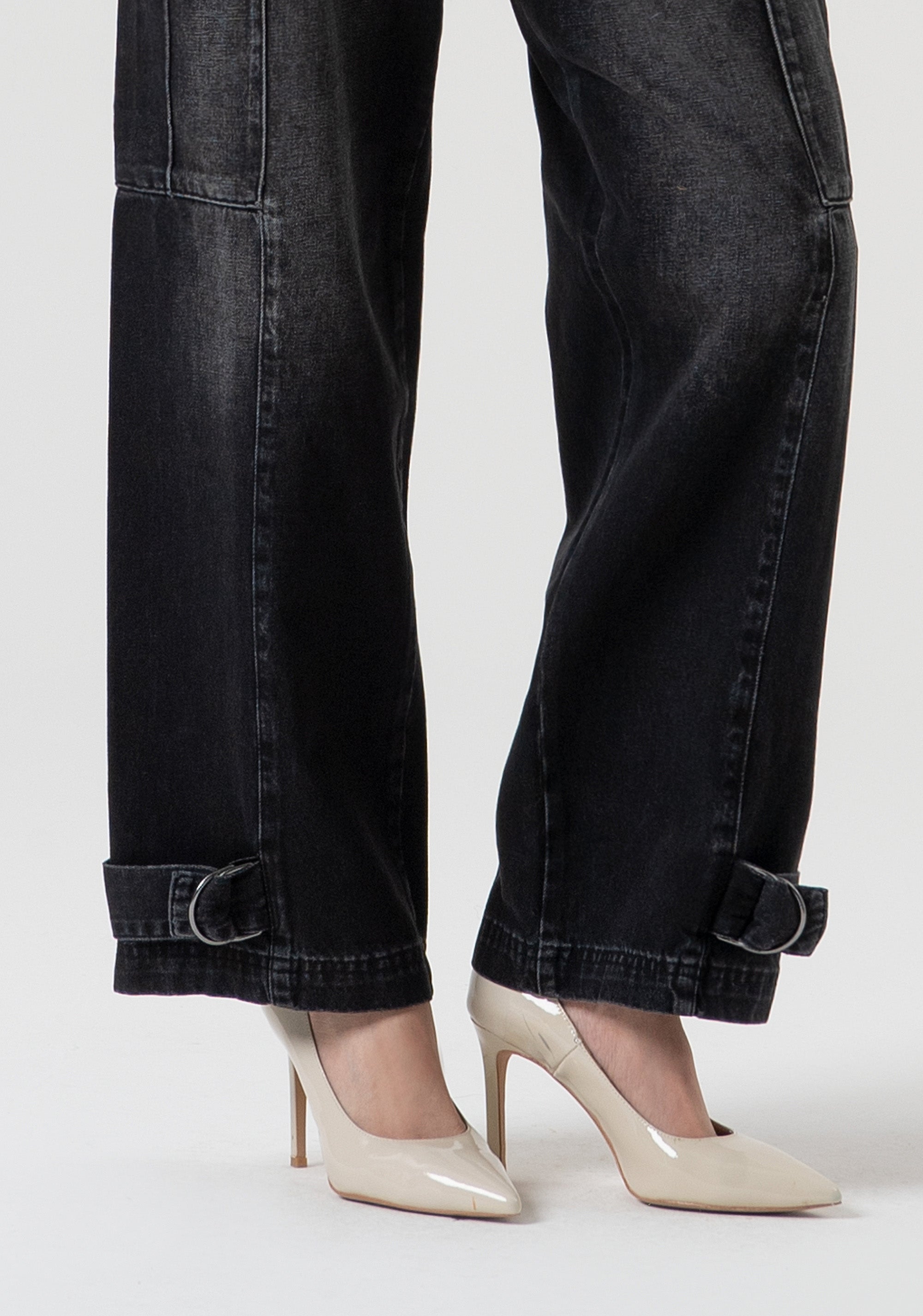 Jeans cargo in denim nero con lavaggio scuro FP25WVC004D41904-H21 Fracomina