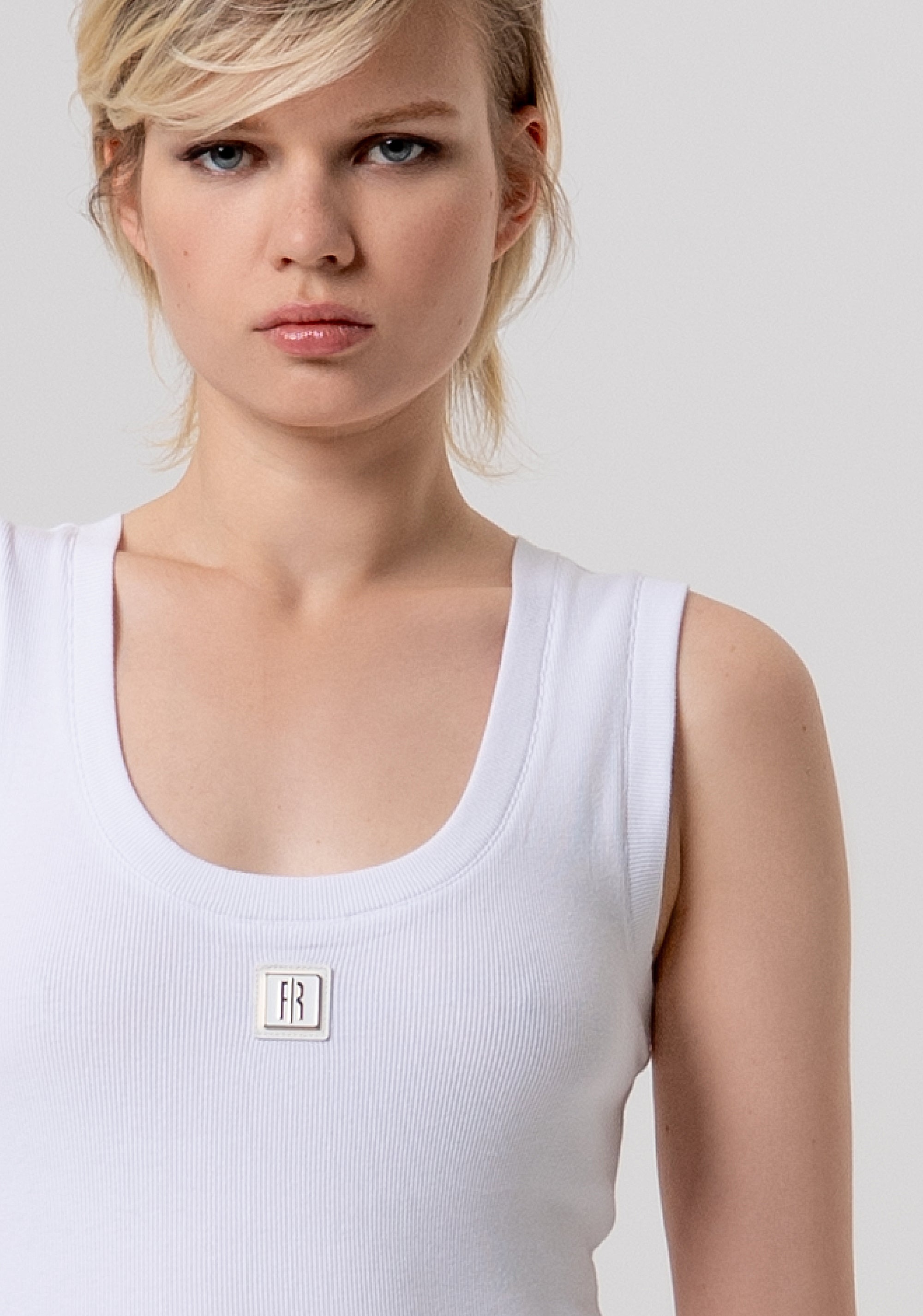 Top senza maniche aderente a costine FP26ST2001J40101-278 Fracomina