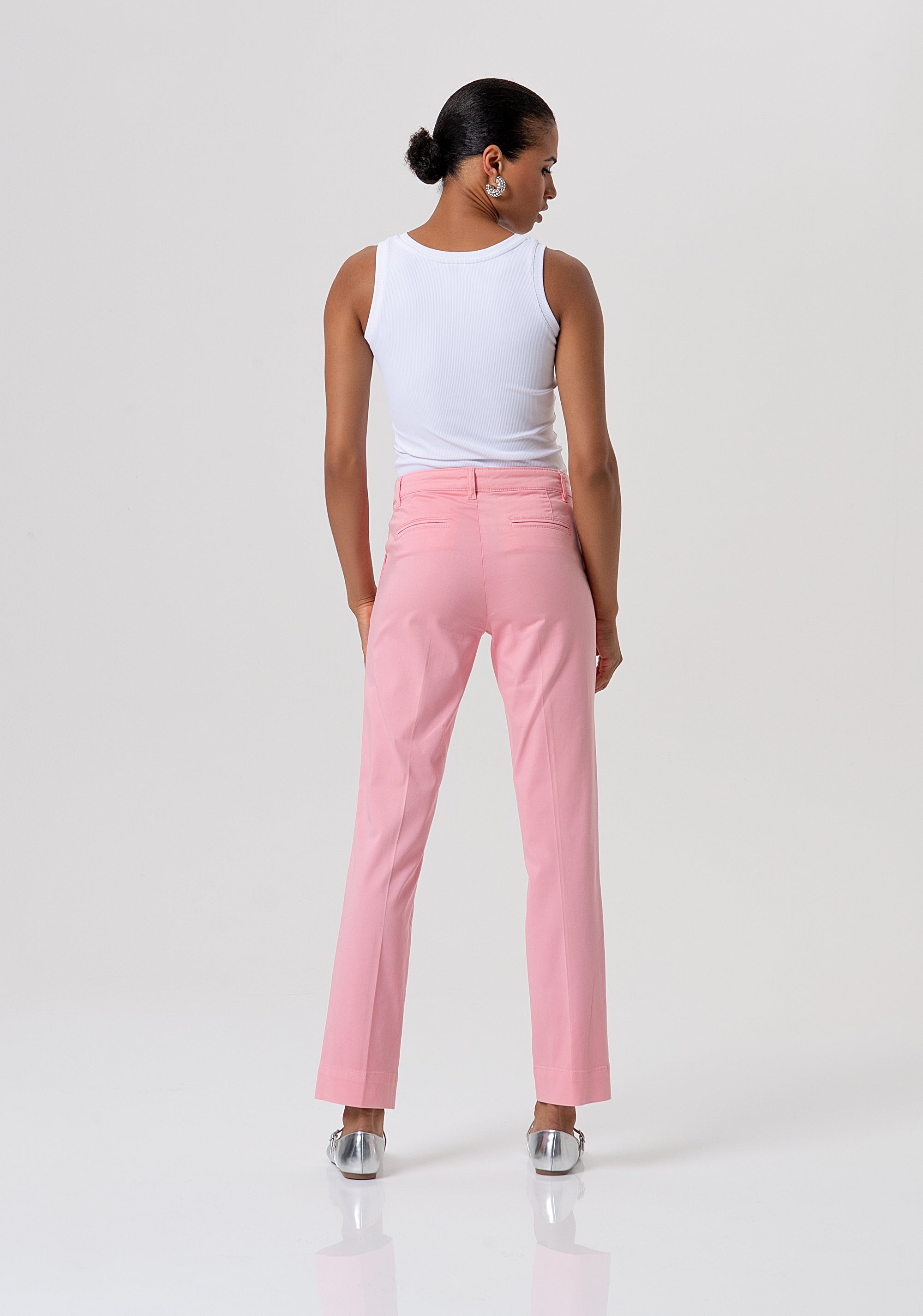 Pantalone regular modello chino in gabardina FP26SV4001W42001-107 Fracomina