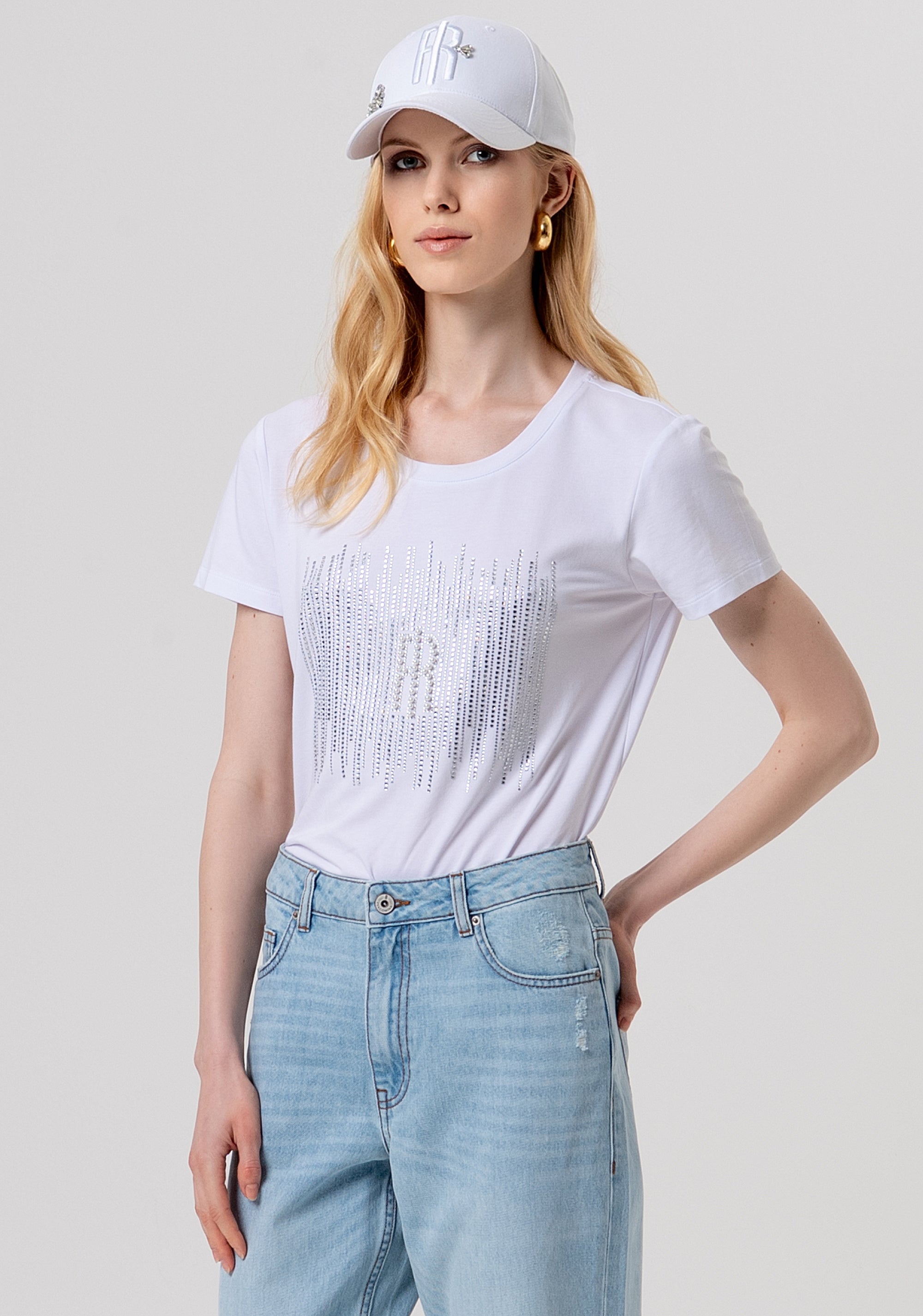 Jeans carrot mom fit in denim con lavaggio chiaro FP26SVD005D47103-062 Fracomina