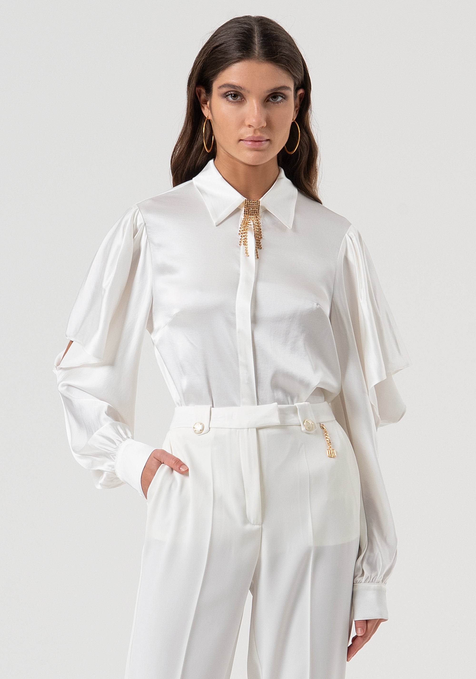 Camicia regular con accessorio gioiello sul collo FQ25WT6005W45801-278 Fracomina