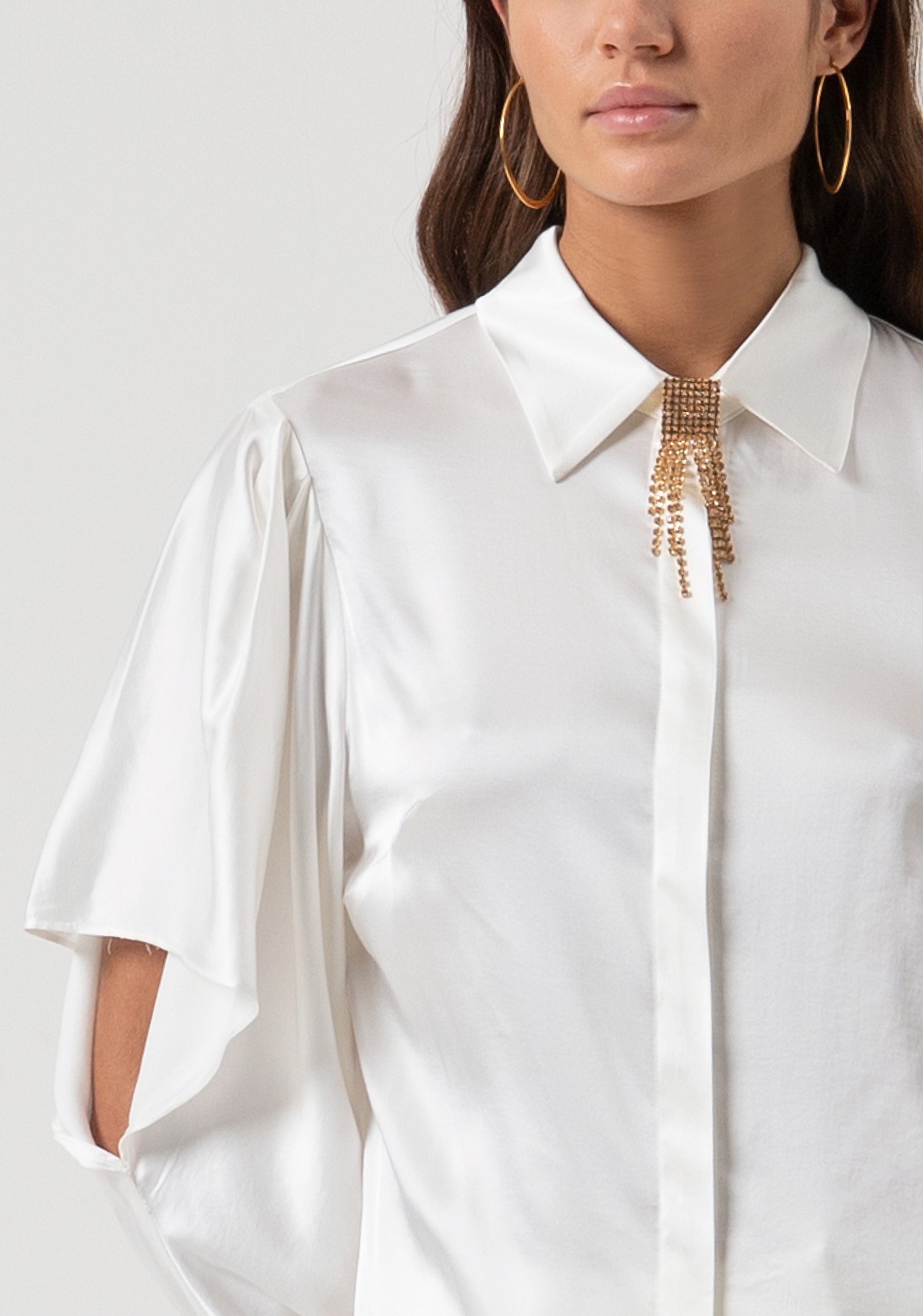 Camicia regular con accessorio gioiello sul collo FQ25WT6005W45801-278 Fracomina