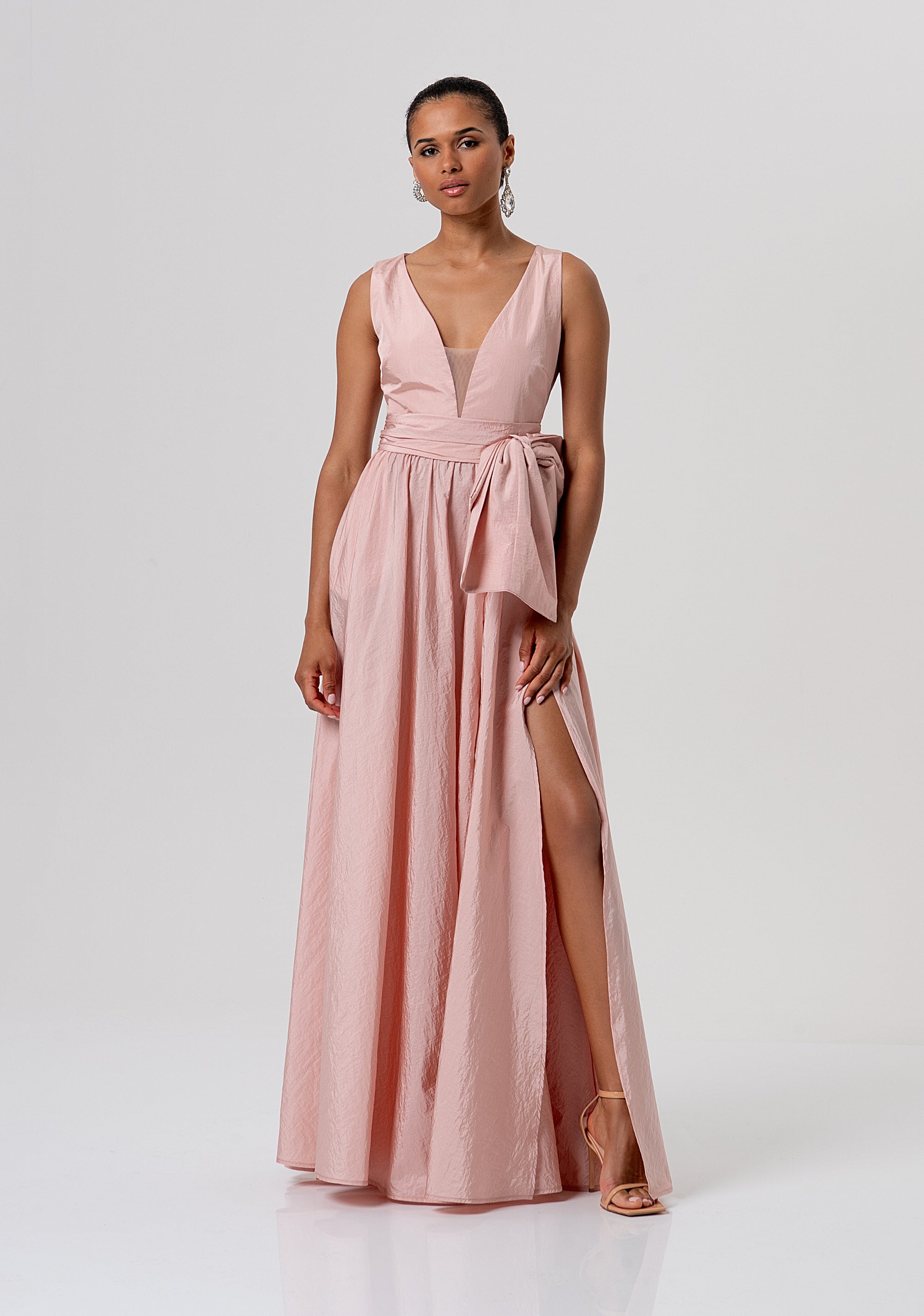 Abito senza maniche lungo in taffetà