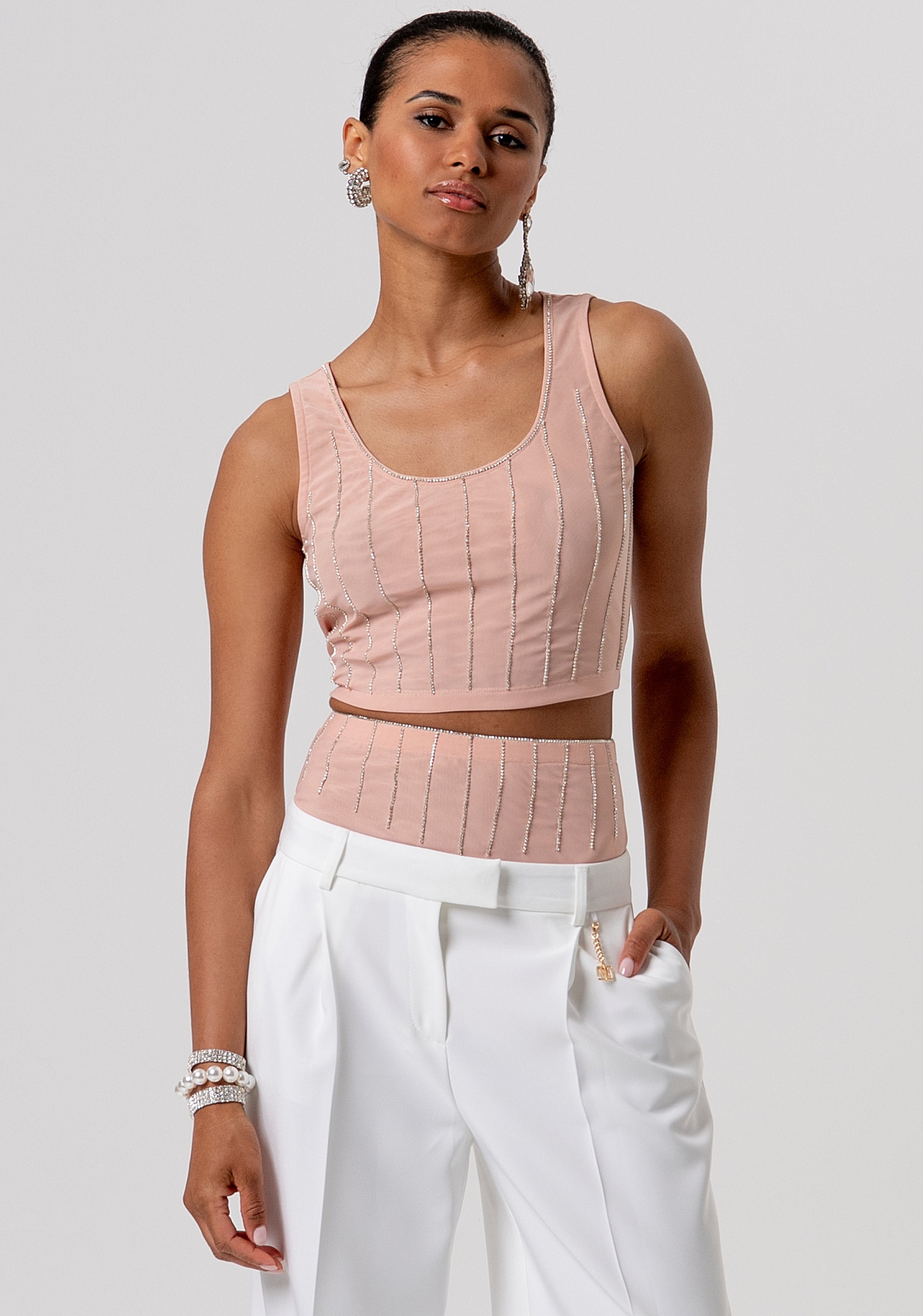 Top senza maniche cropped con strass