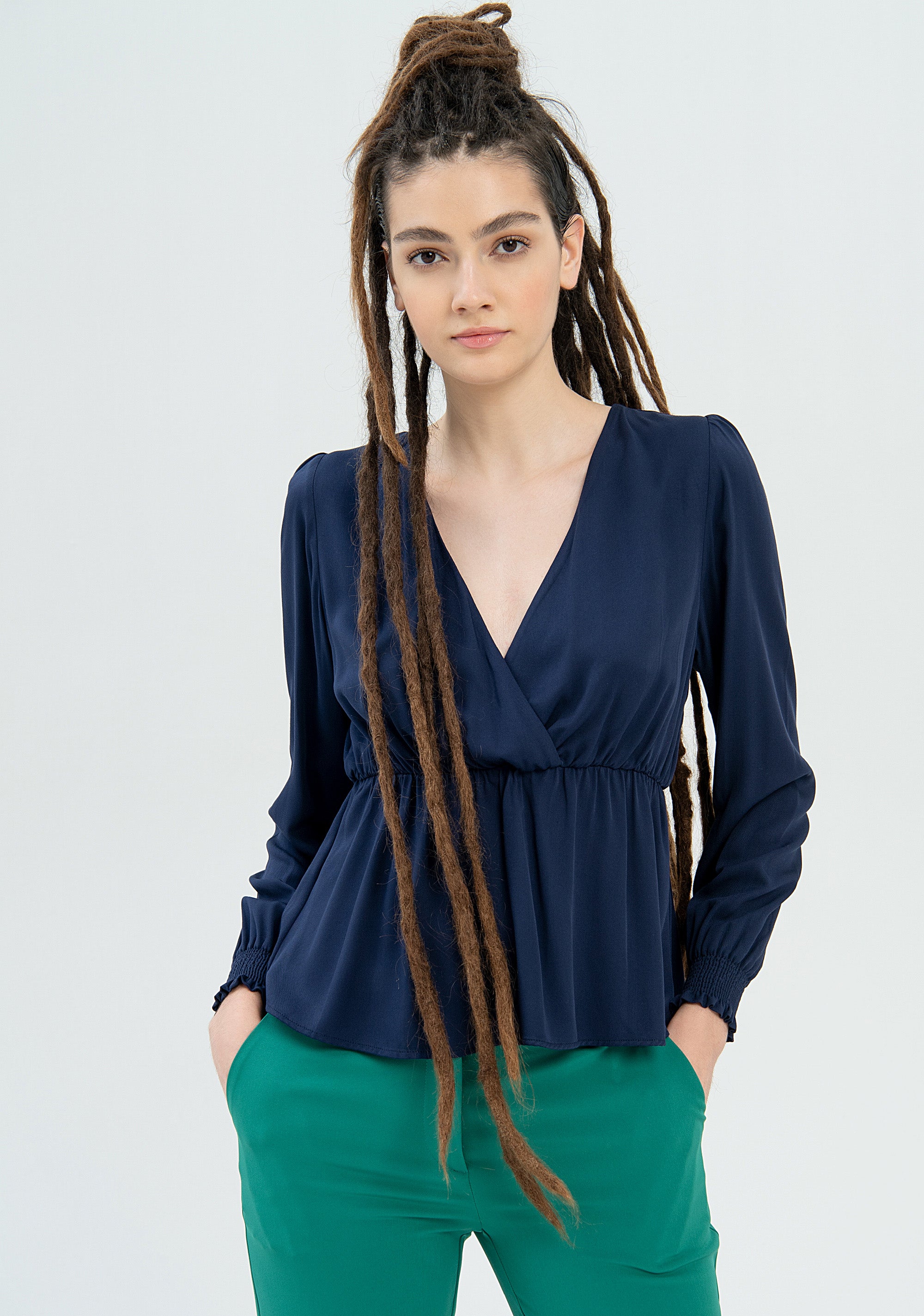 Blusa regular in viscosa fluida