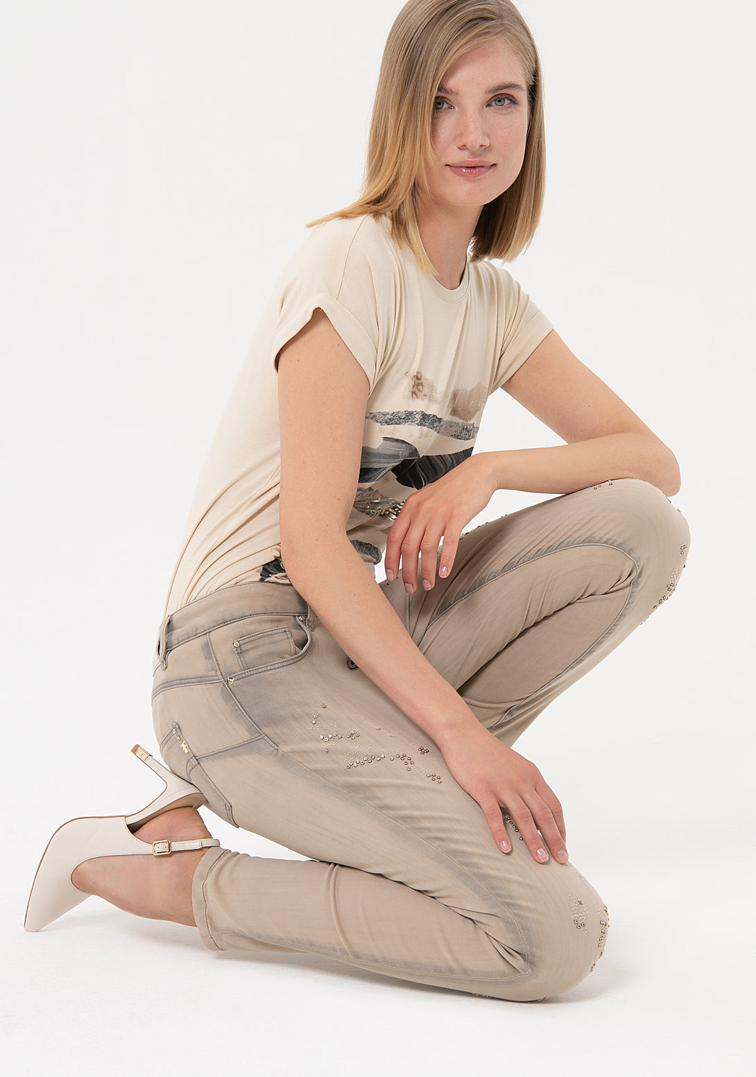 Jeans skinny effetto push up in denim grigio sovrattinto con lavaggio bleached FR24SV8000D45801 Fracomina
