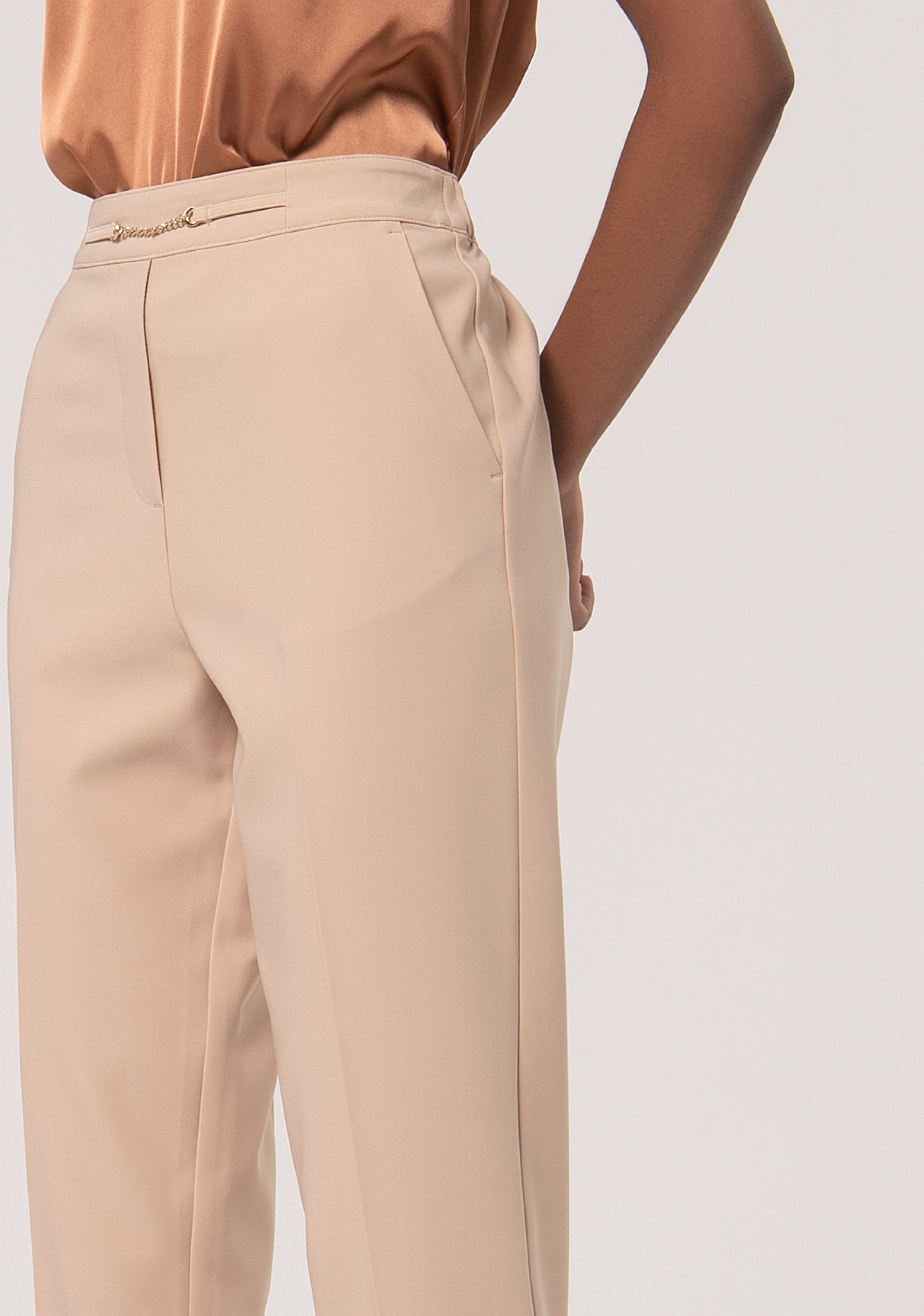 Pantalone regular in tessuto stretch FR24WV2002W42901-L20 Fracomina