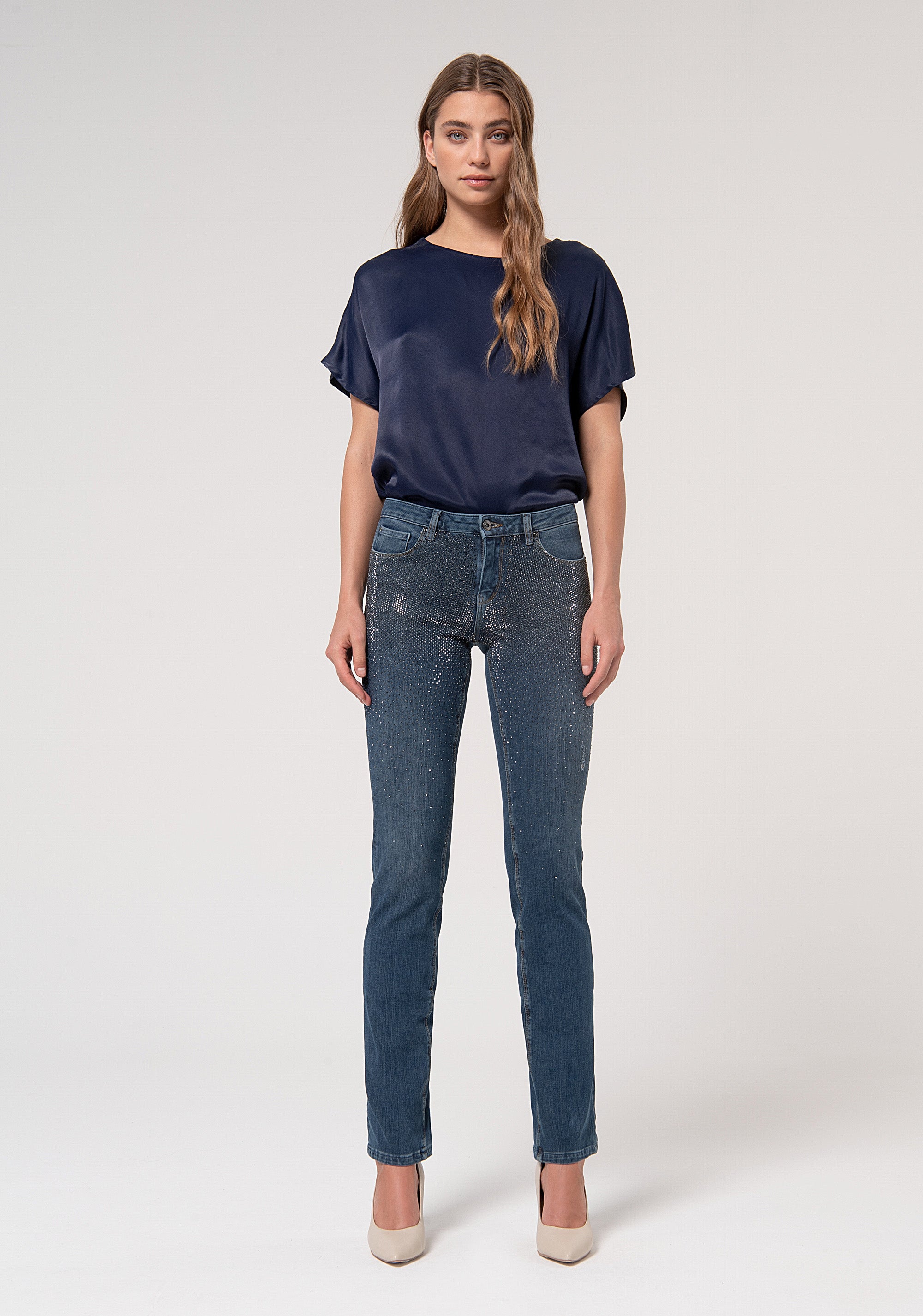 Jeans slim effetto shape up in denim stretch con lavaggio medio FR24WV2015D408R9-987 Fracomina