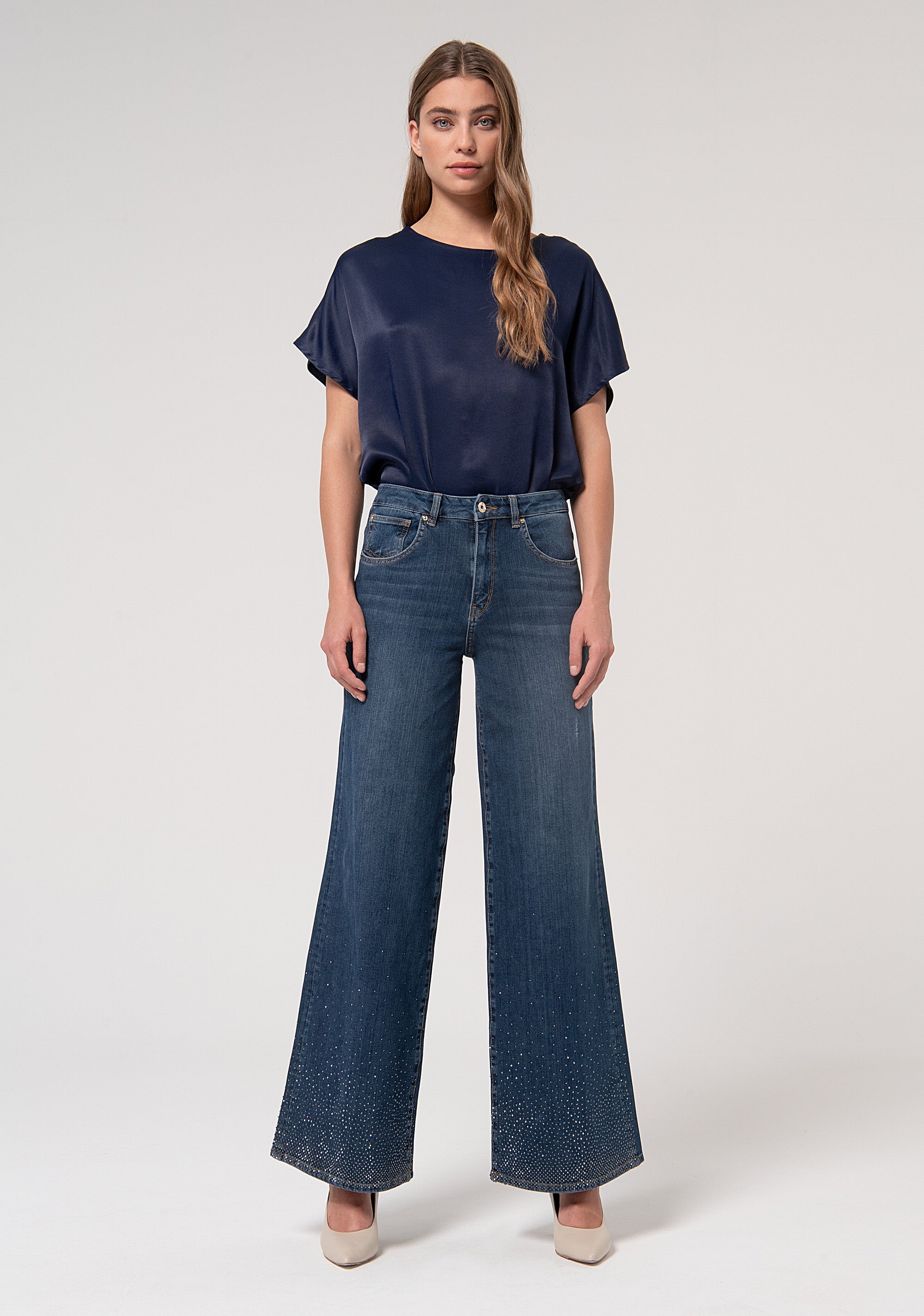 Jeans flare in denim con lavaggio medio FR24WV3015D408R9-987 Fracomina