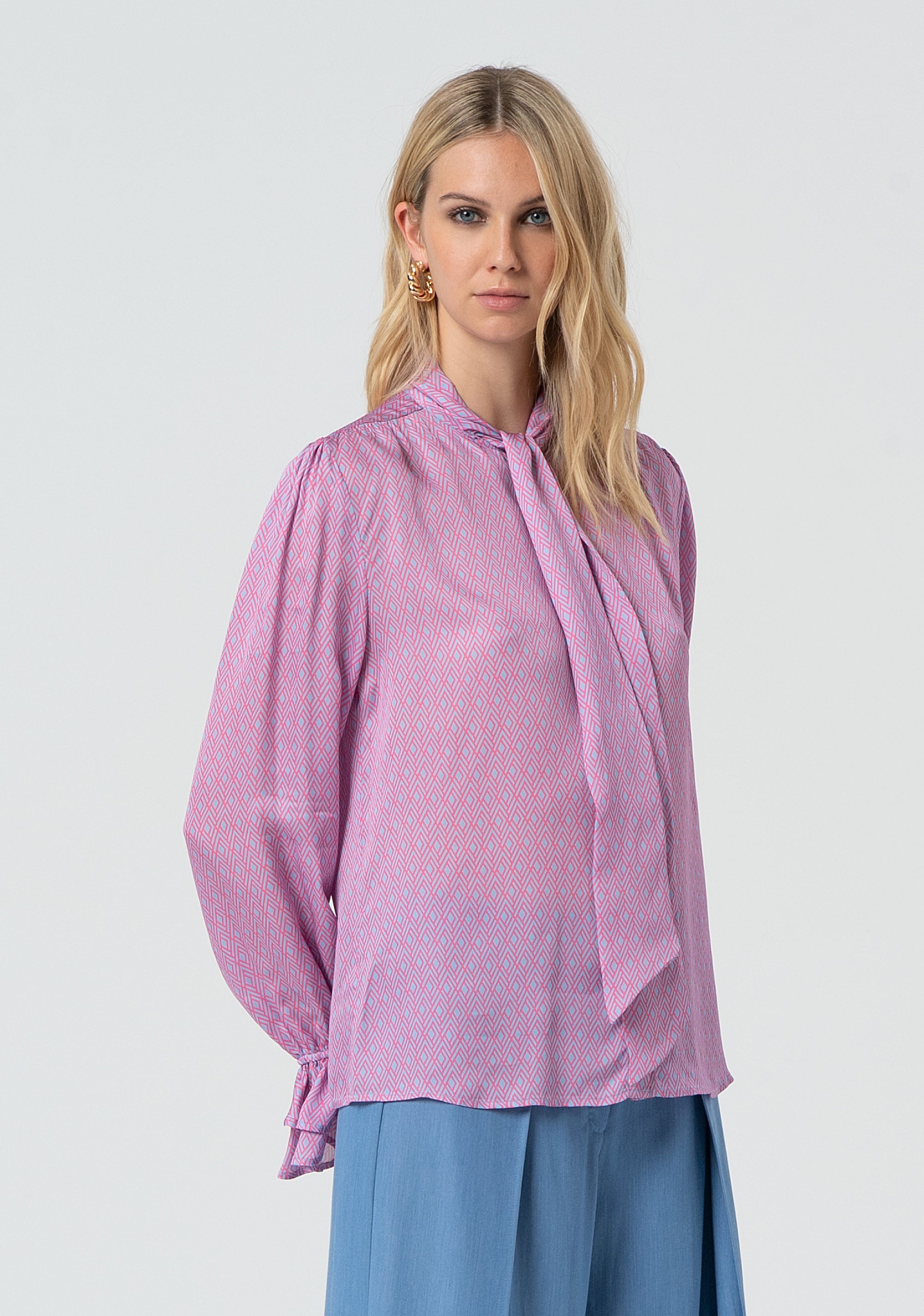 Blusa regular con seta con stampa geometrica FR25ST6027W774J7-T14 Fracomina