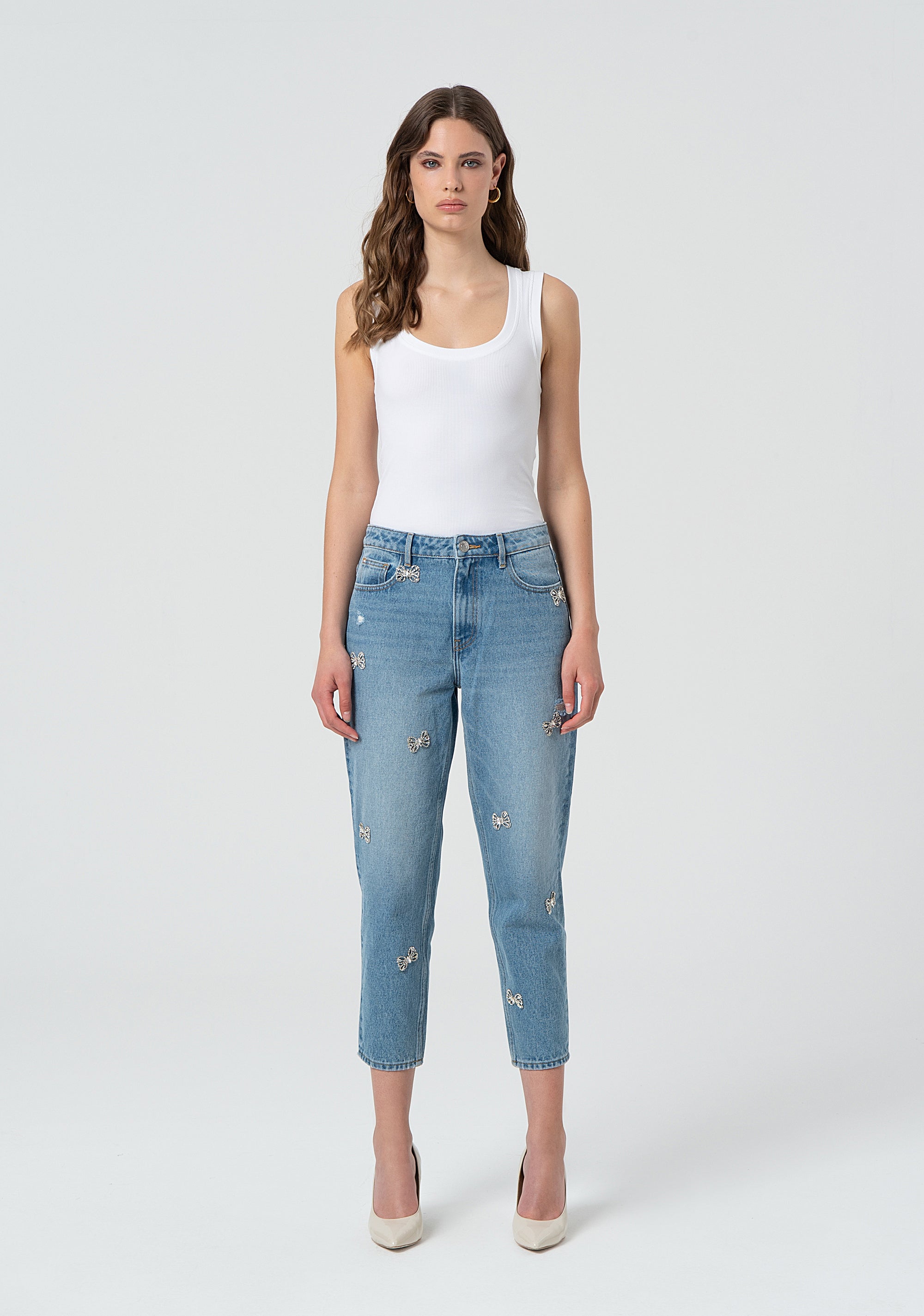 Jeans carrot mom fit in denim con lavaggio medio FR25SVD005D41903-062 Fracomina