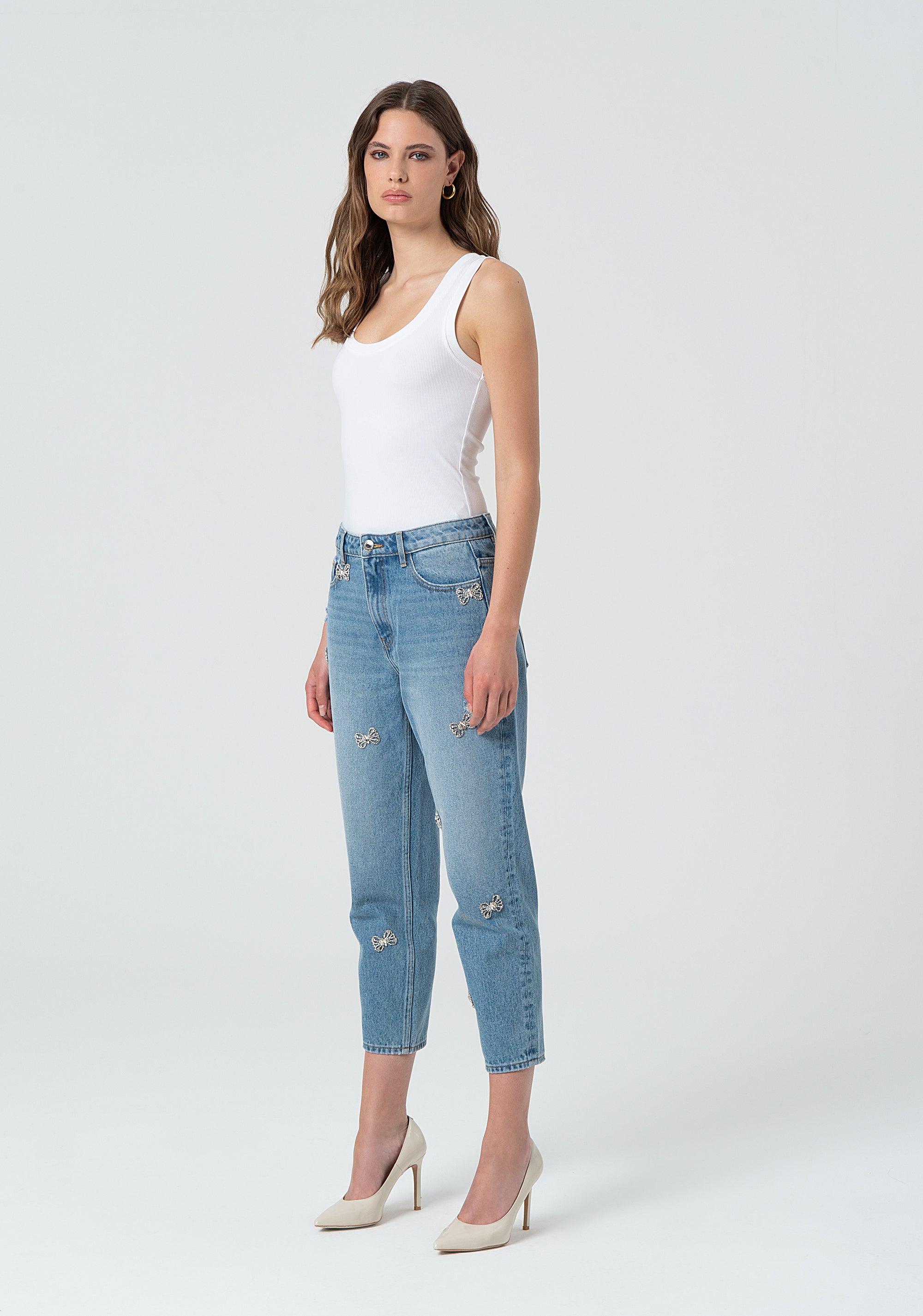 Jeans carrot mom fit in denim con lavaggio medio FR25SVD005D41903-062 Fracomina