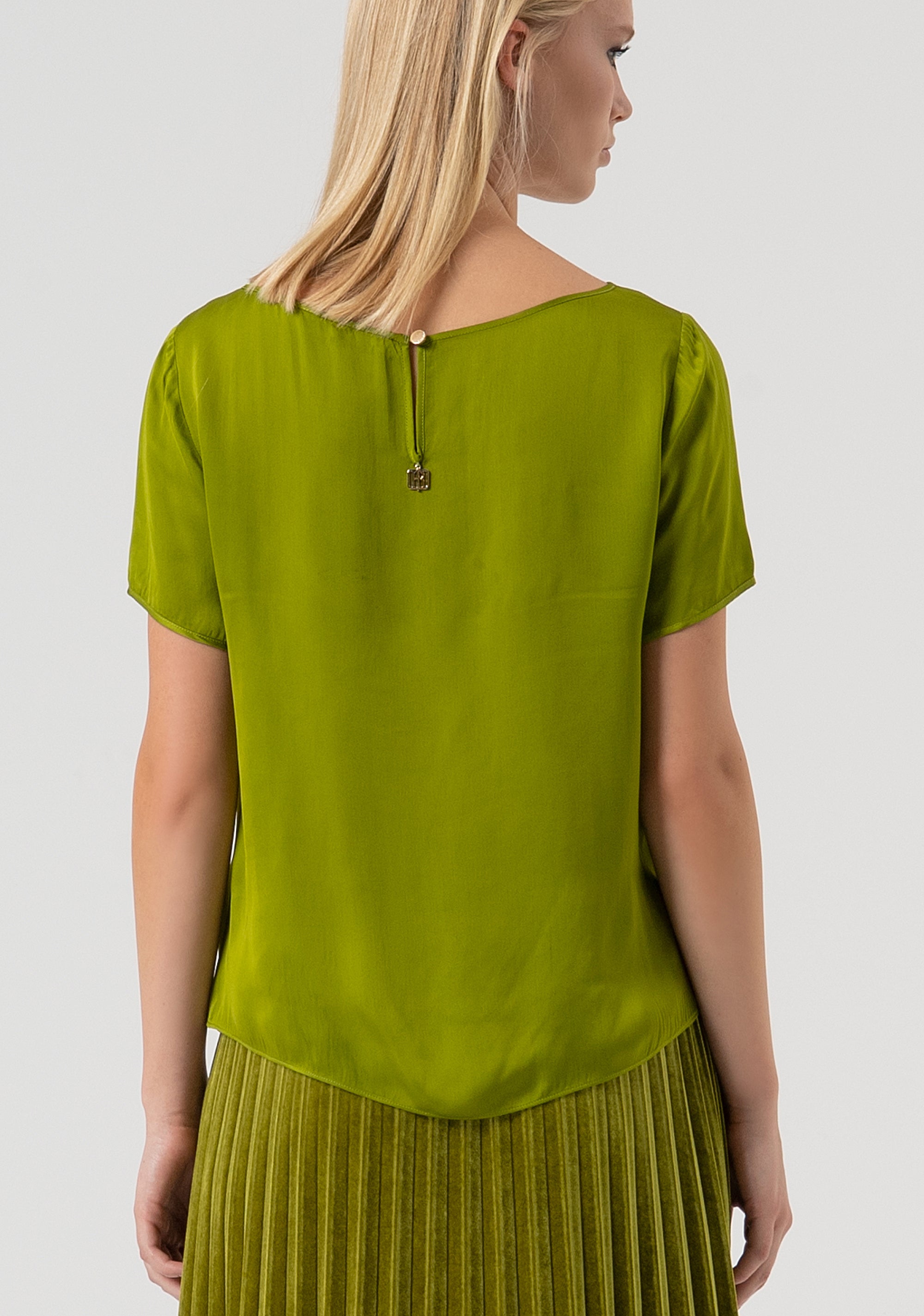 Blusa regular in raso con seta FR25WT1017W80701-813 Fracomina