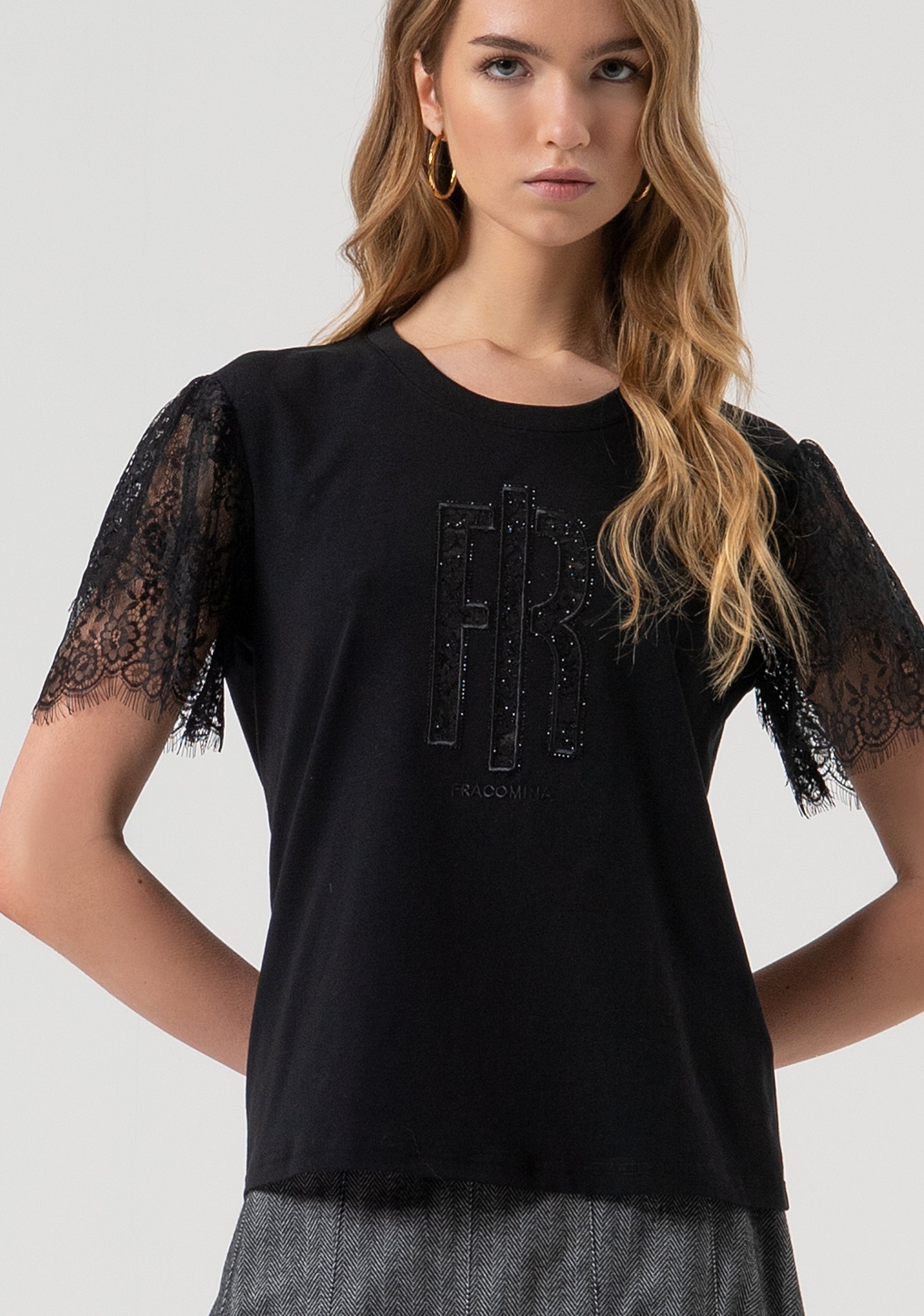 T-shirt regular in jersey con maniche corte in pizzo FR25WT3059J401G1-053 Fracomina