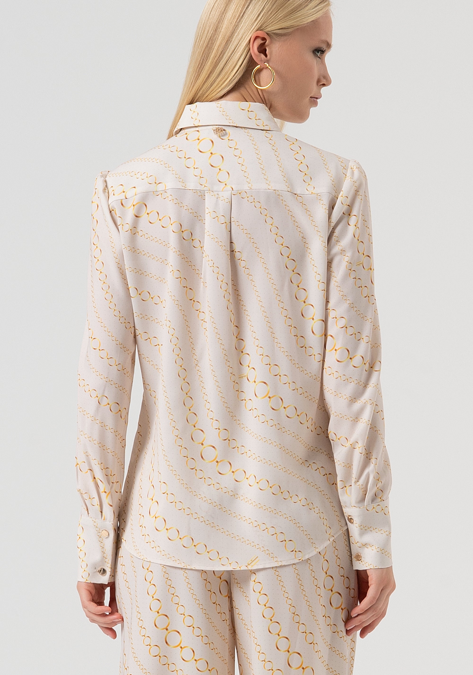 Camicia regular in fantasia geometrica FR25WT6015W428R8-508 Fracomina