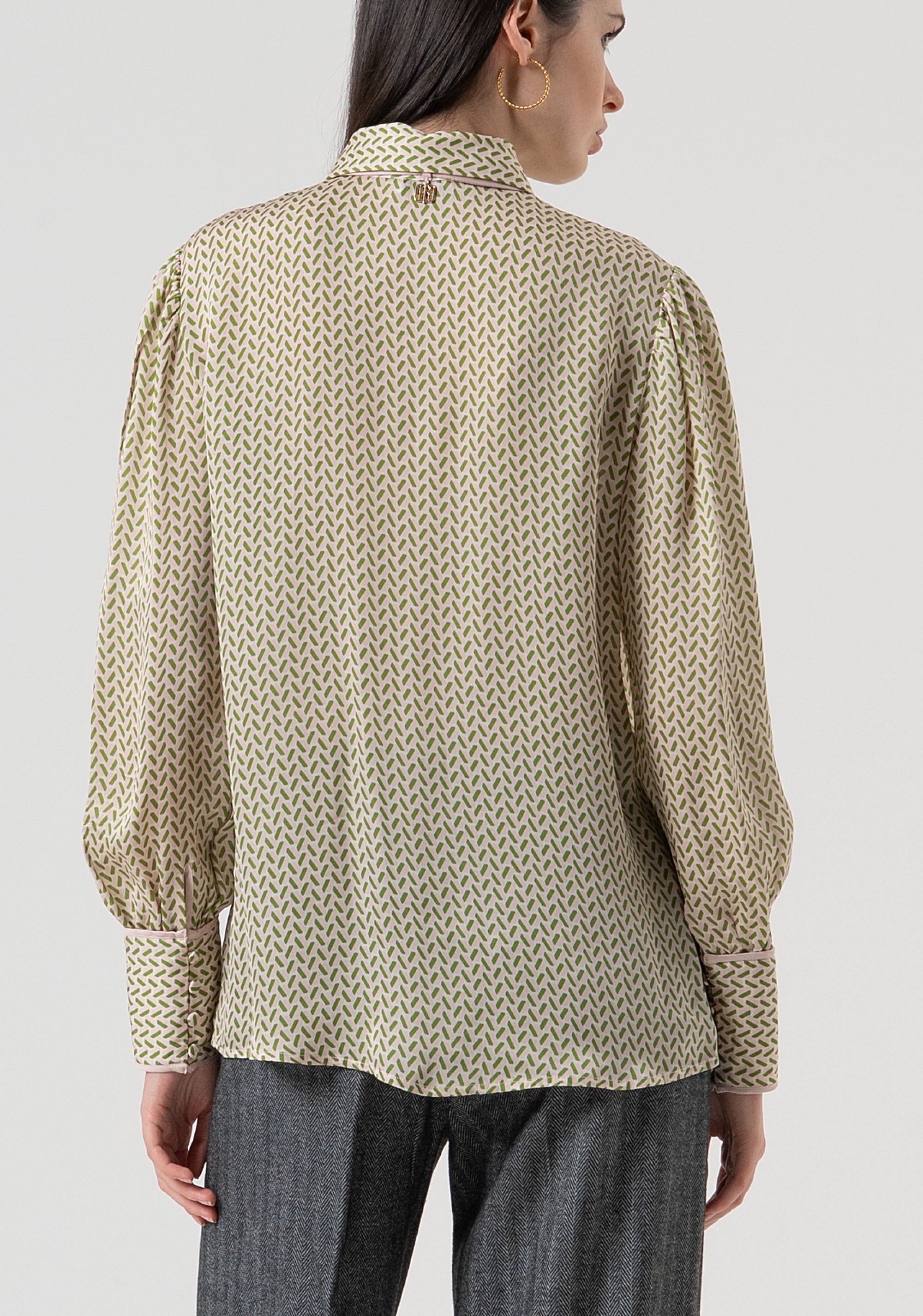 Camicia regular in fantasia geometrica con seta FR25WT6019W807K1-T58 Fracomina