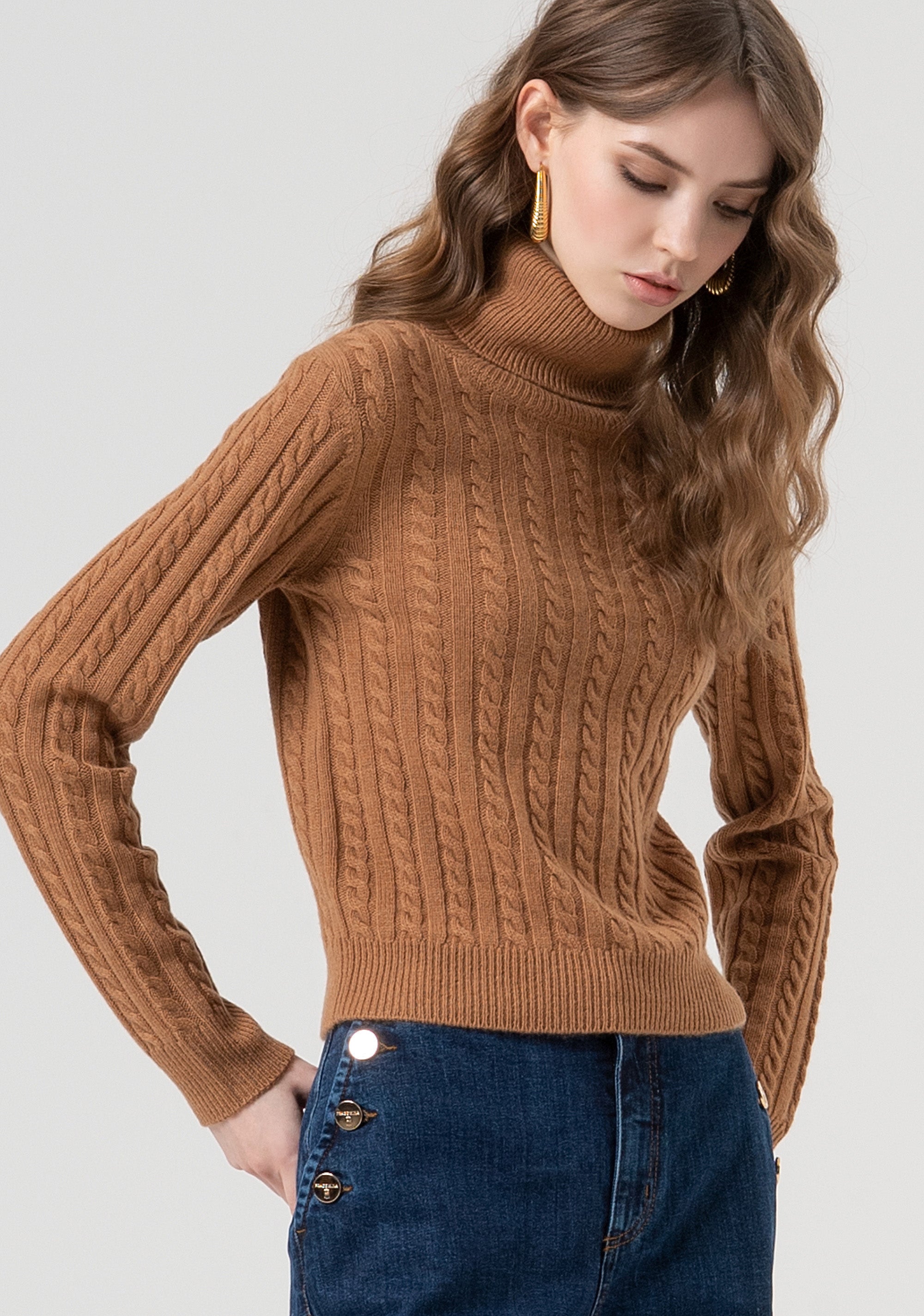 Maglia regular con punto treccia in lana e cashmere