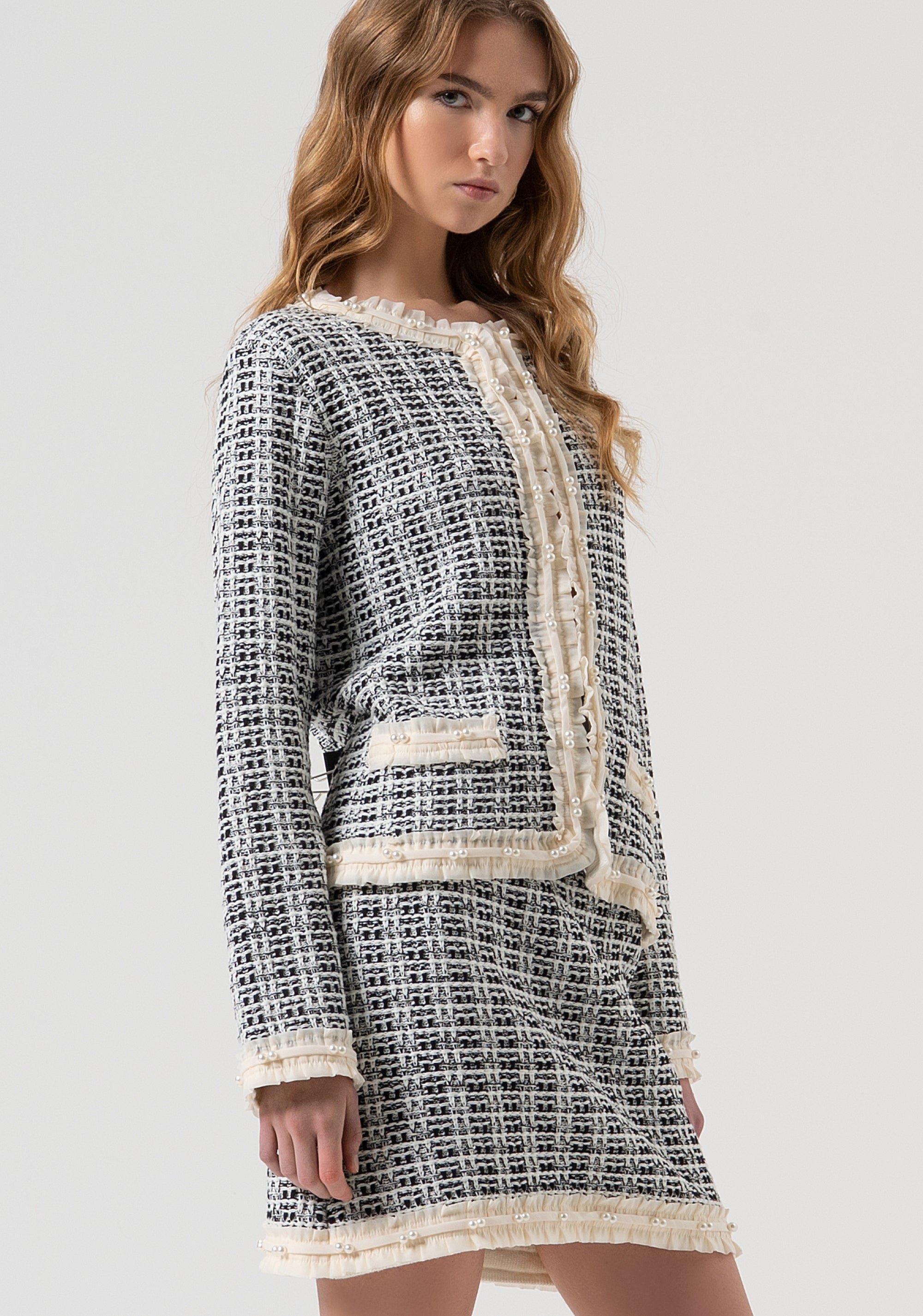 Cardigan regular con passamanerie e perle FR25WT8028K51601-054 Fracomina