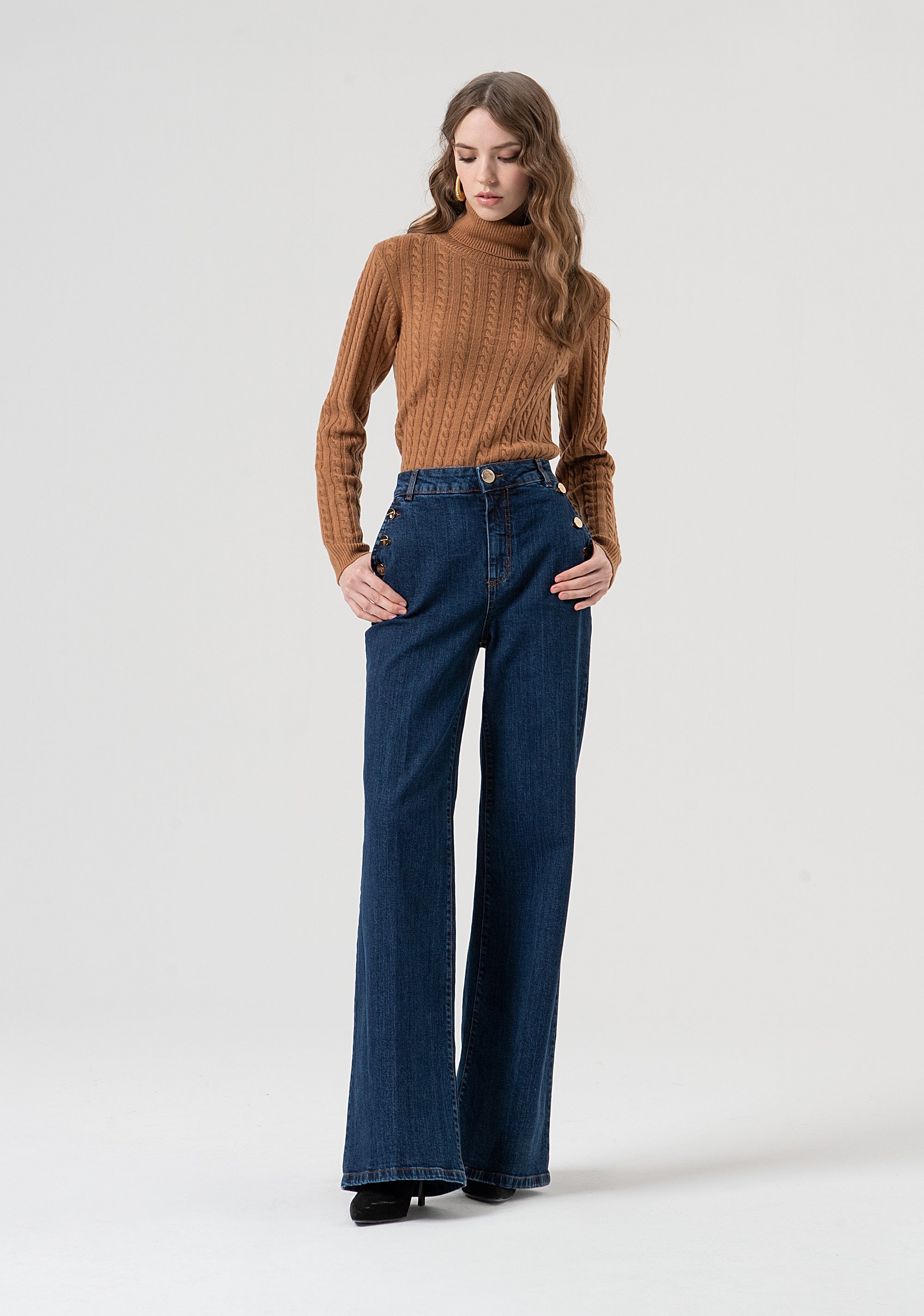 Pantalone flare in denim con lavaggio scuro FR25WV2025D45002-987 Fracomina