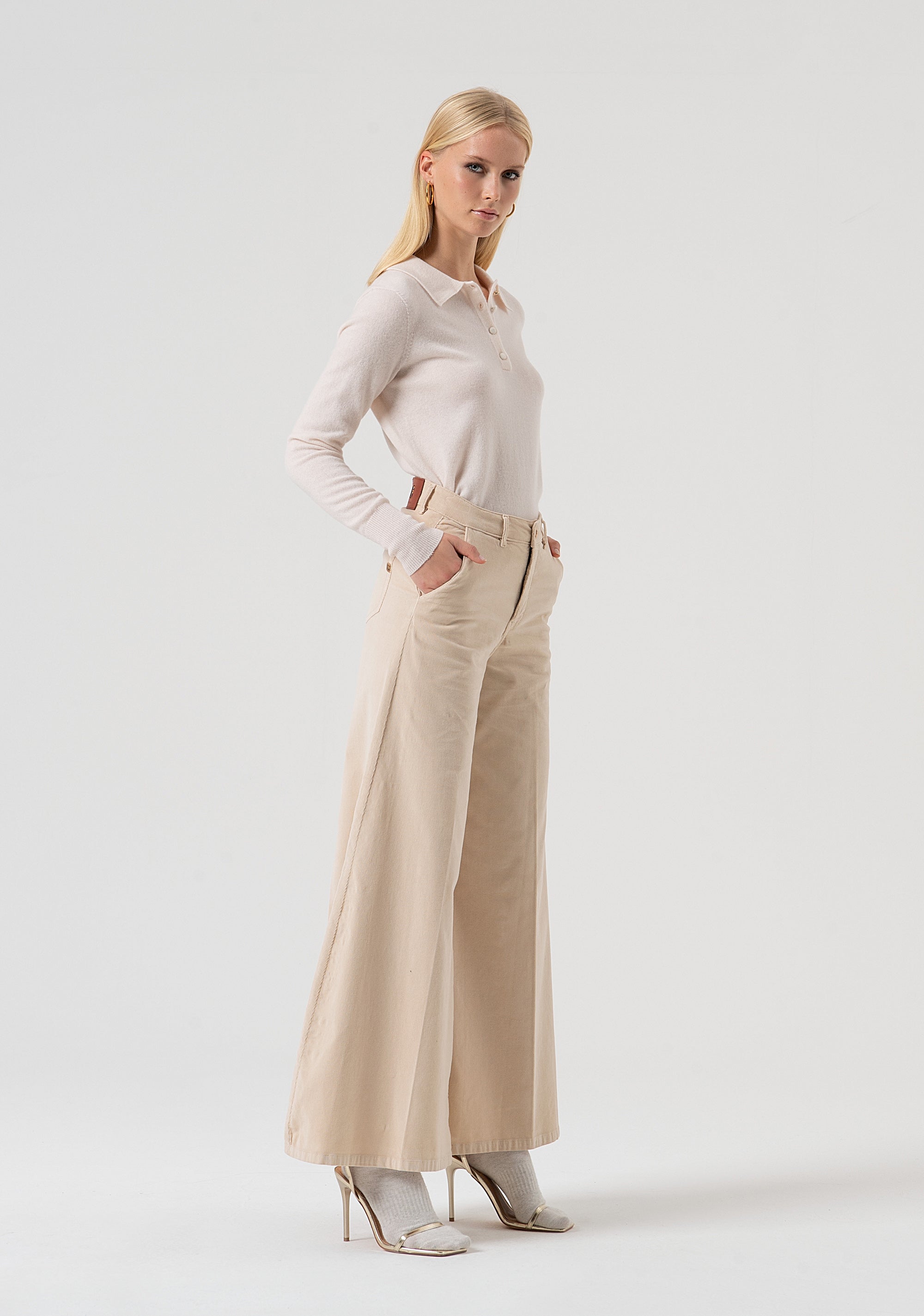 Pantalone super flare in velluto 1000 righe FR25WV3014W56901-508 Fracomina