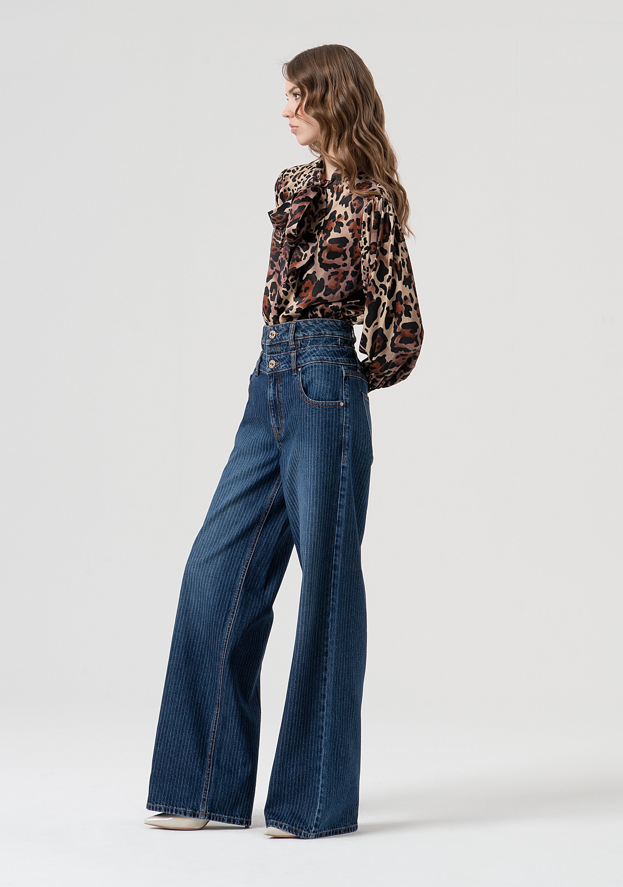 Jeans flare in denim gessato con lavaggio vintage FR25WV3020D419F8-T64 Fracomina