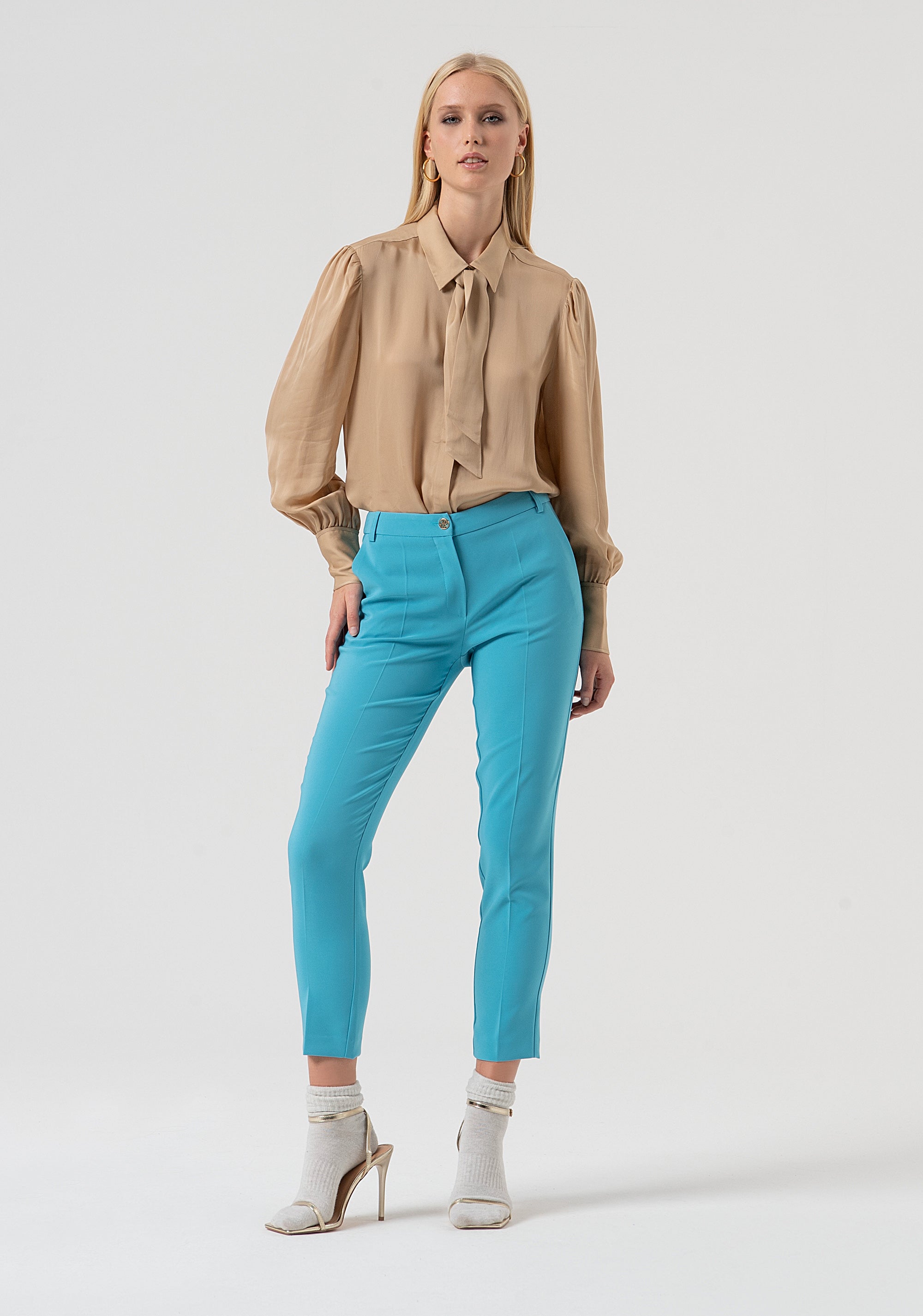Pantalone regular chino