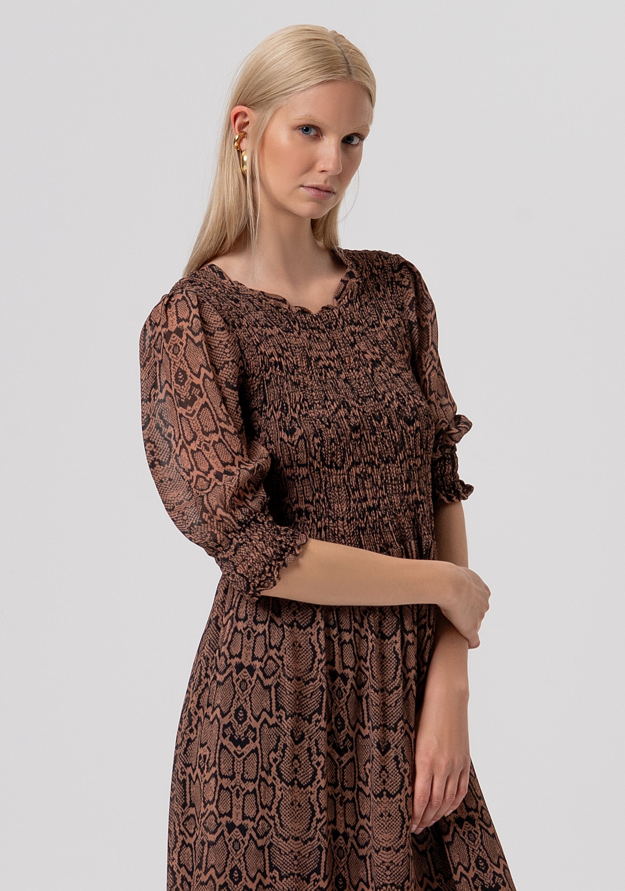 Abito regular lungo in viscosa con stampa animalier FR26SD3017W428L7-M26 Fracomina