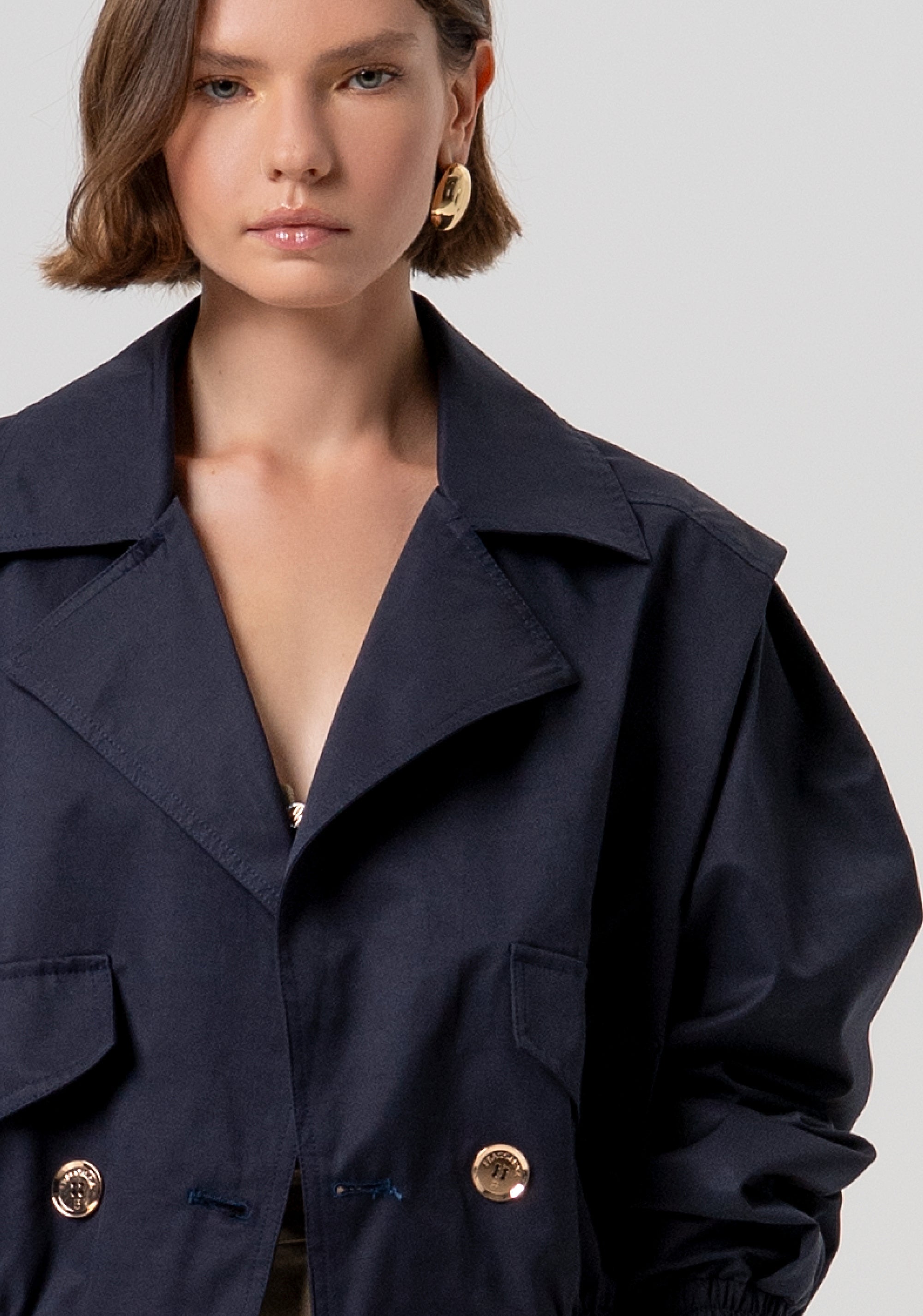 Giacca cropped con maniche lunghe voluminose FR26SJ1003W44501-117 Fracomina