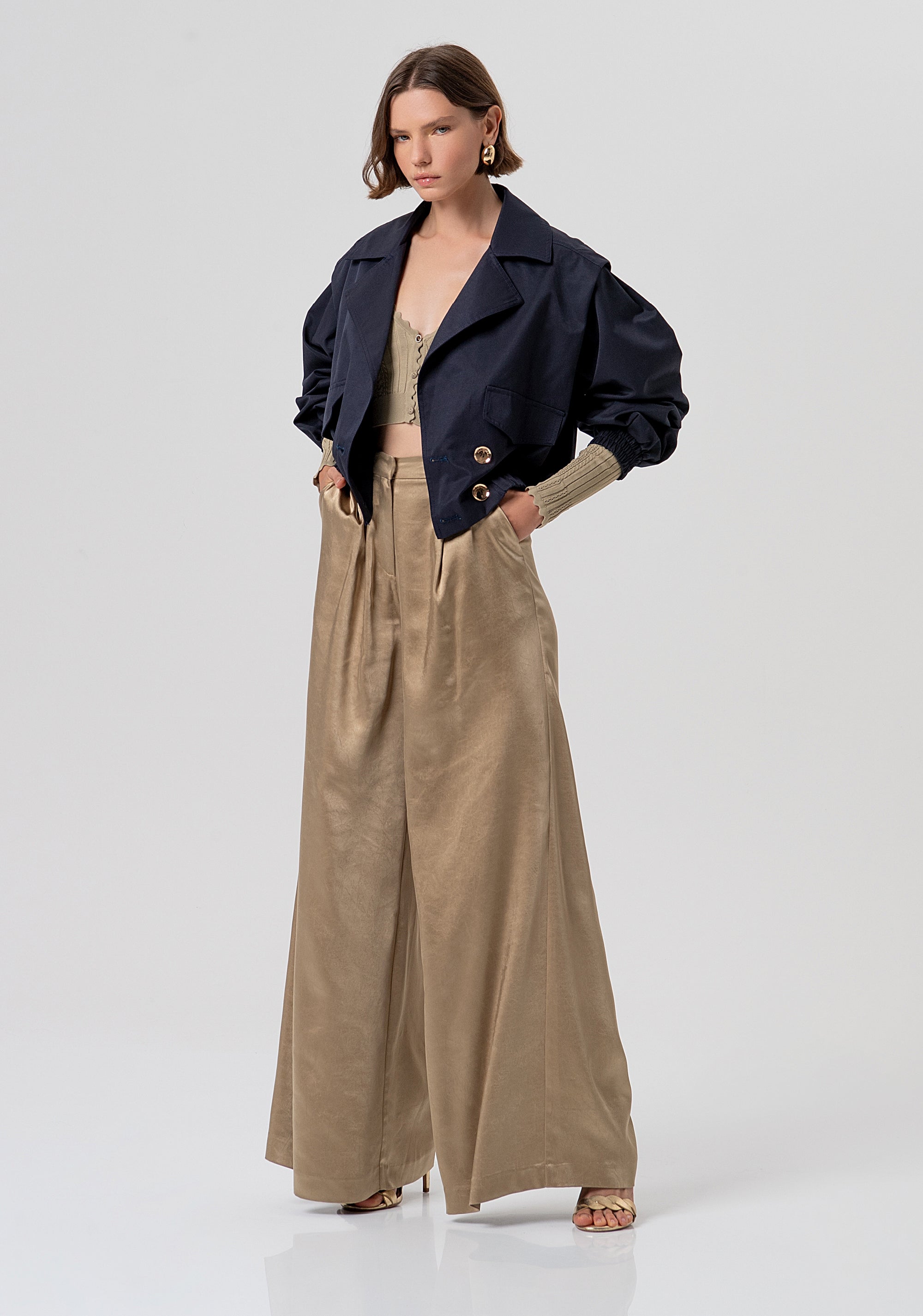 Giacca cropped con maniche lunghe voluminose FR26SJ1003W44501-117 Fracomina