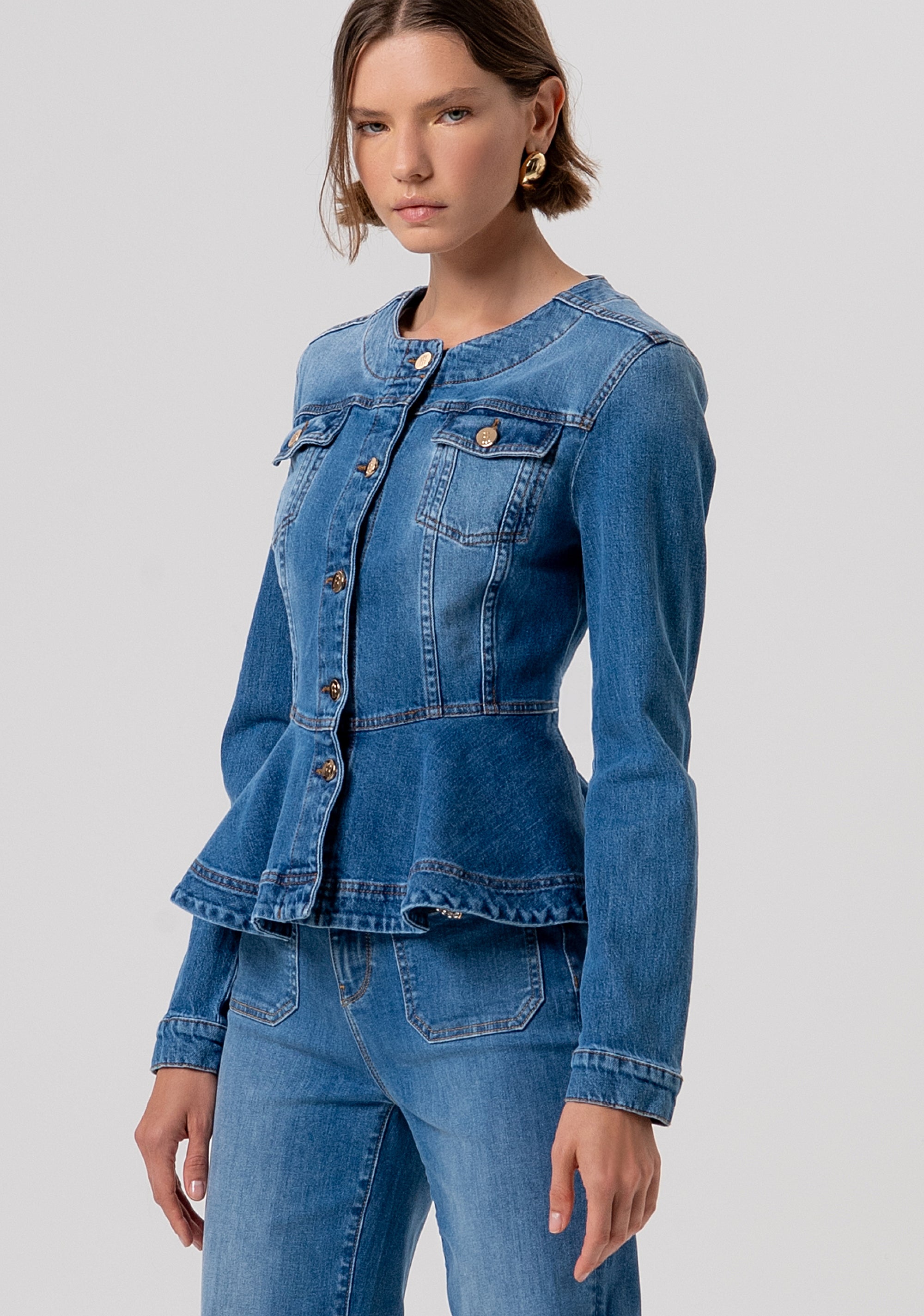 Giacca slim in denim con lavaggio medio FR26SJ4007D40902-258 Fracomina