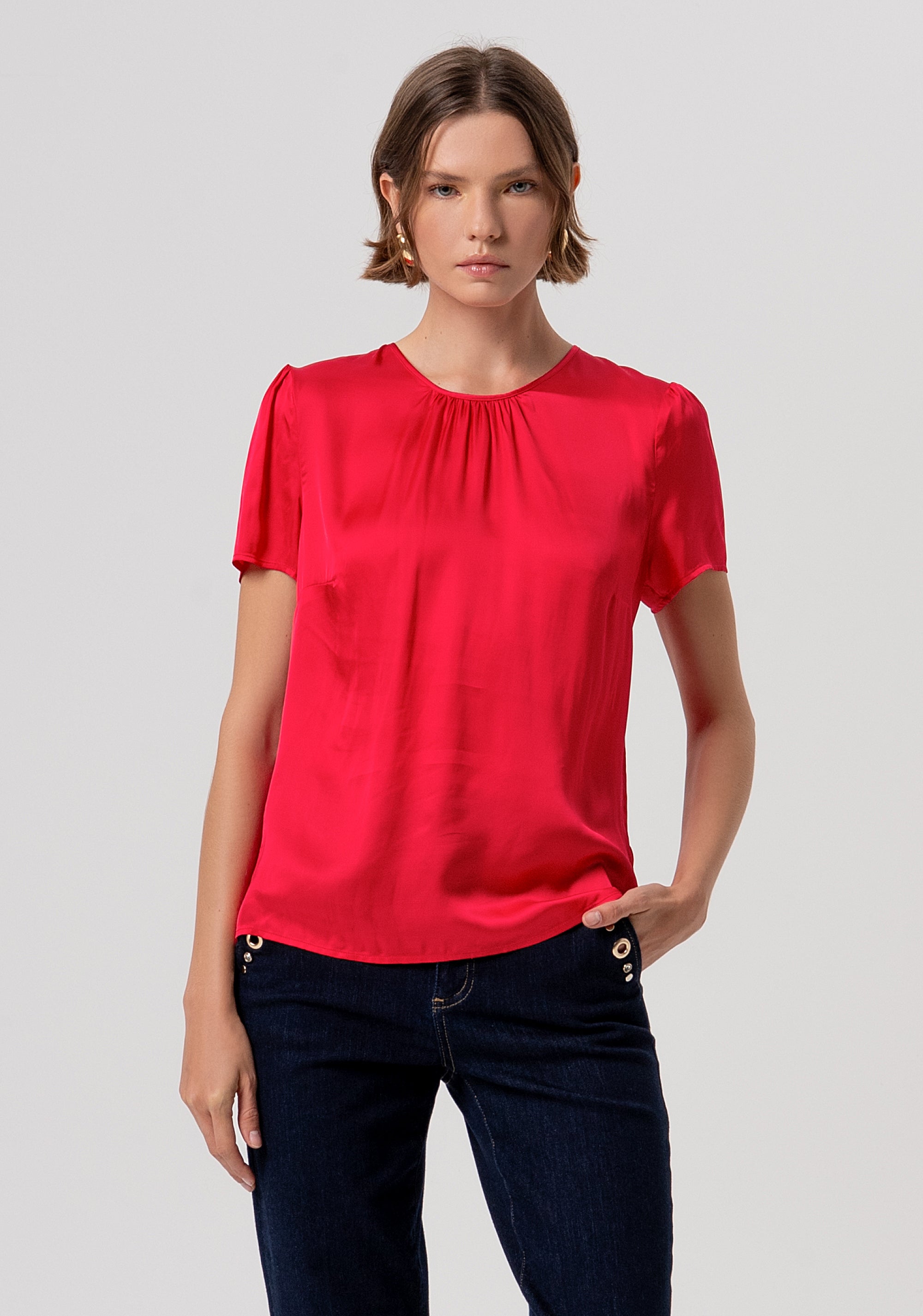 Top regular in raso FR26ST1032W58401-101 Fracomina