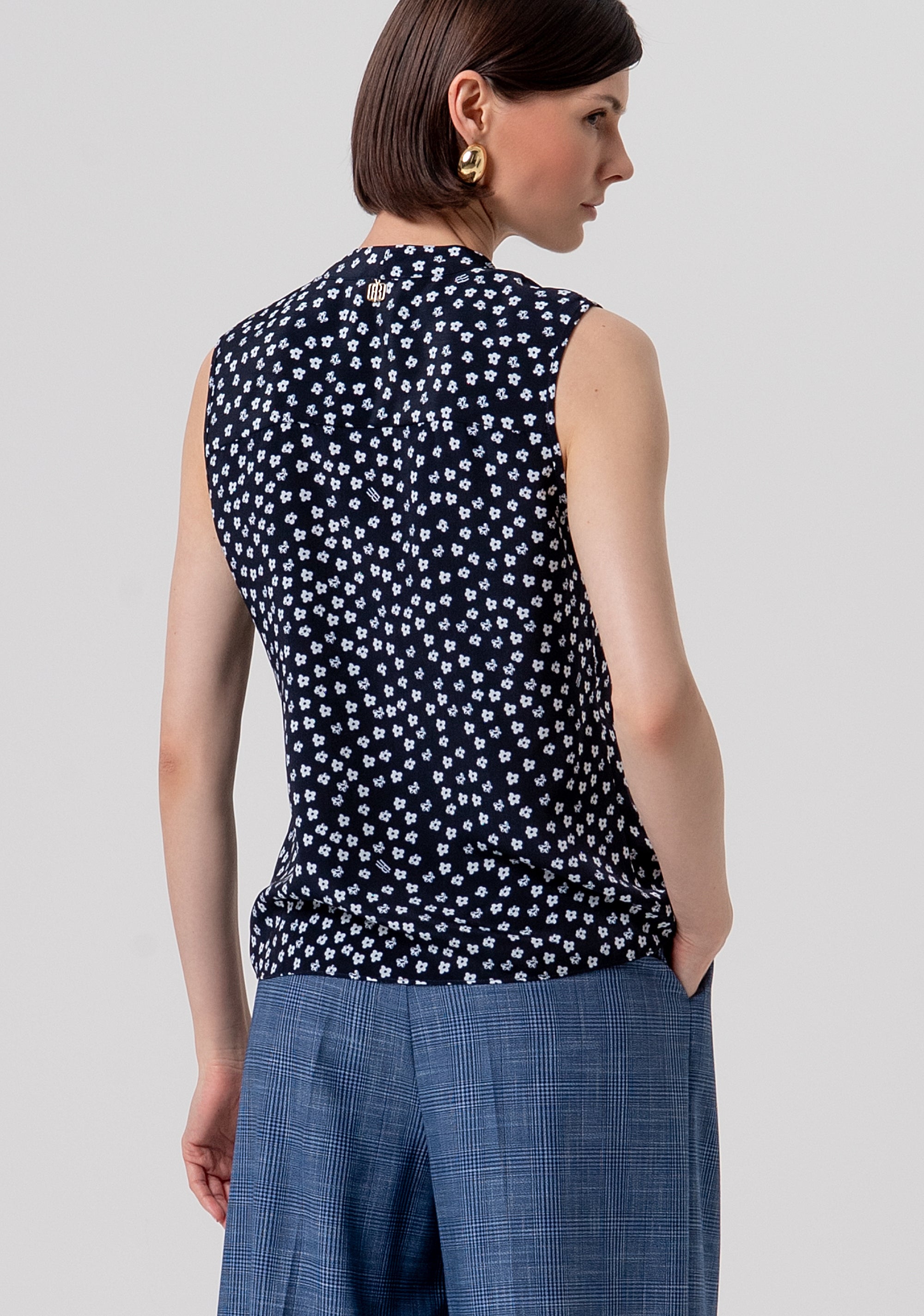 Blusa senza maniche in fantasia floreale FR26ST2025W411T8-270 Fracomina