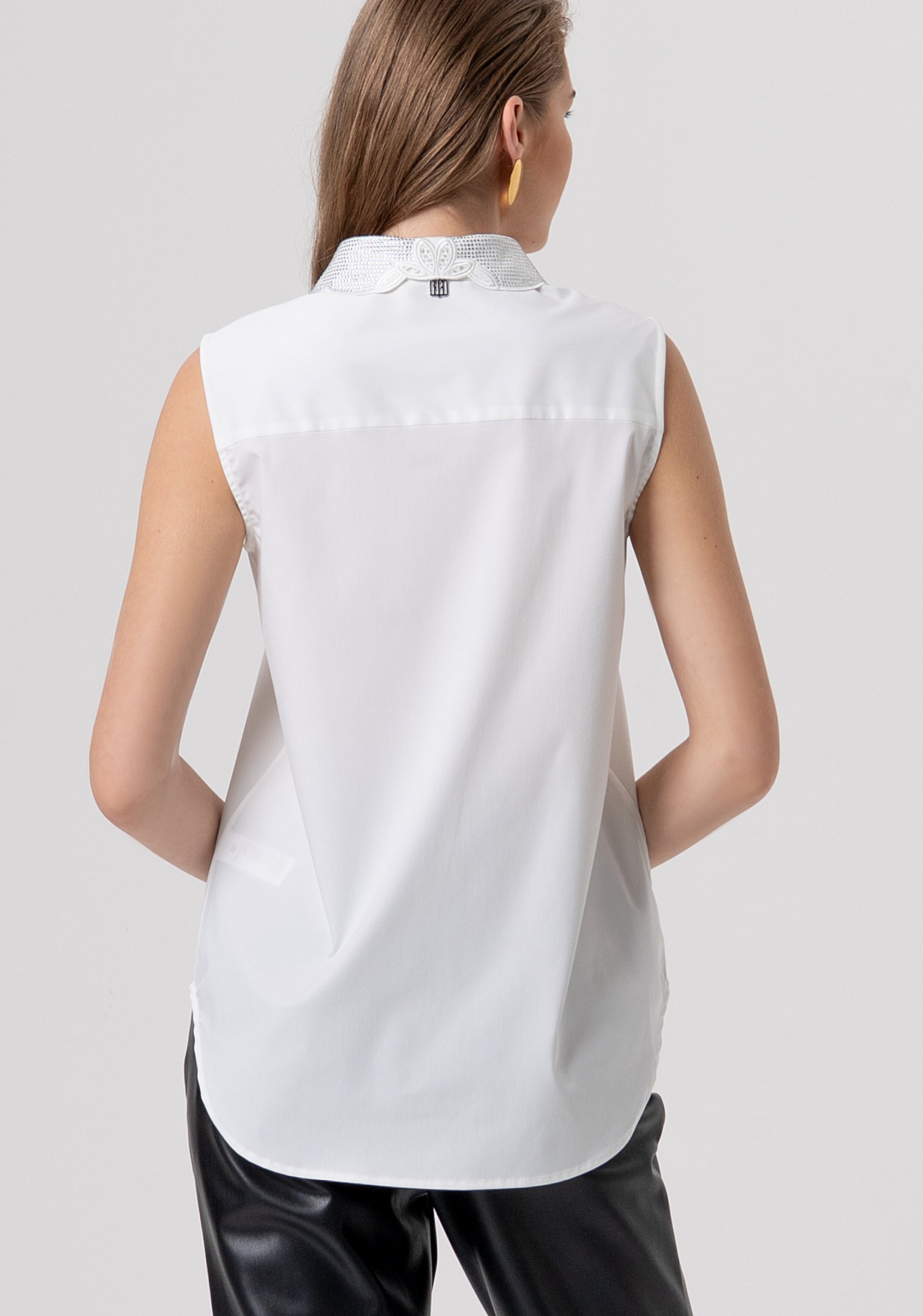 Camicia senza maniche con ricami applicati FR26ST6012W833E5-108 Fracomina