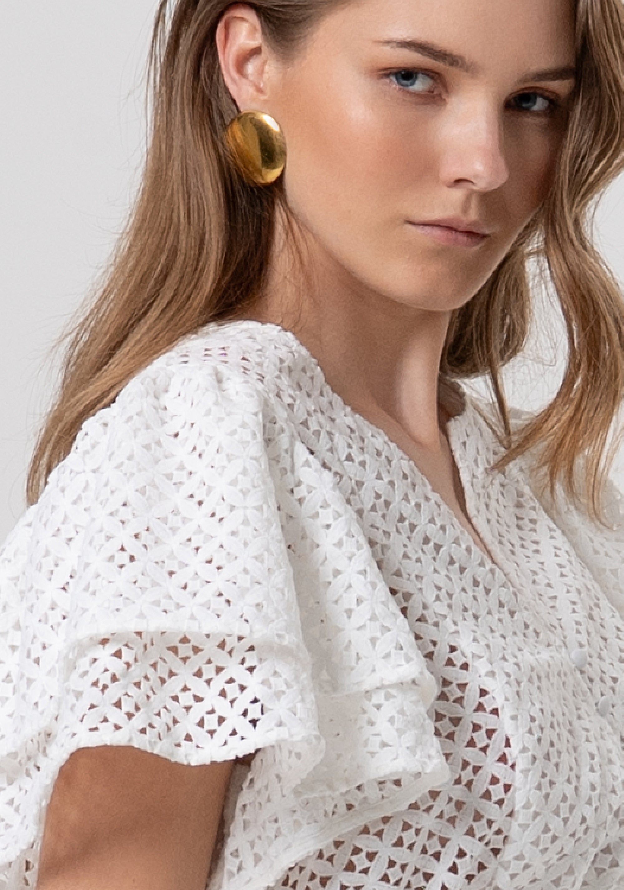 Top cropped in pizzo FR26ST6017W62501-108 Fracomina