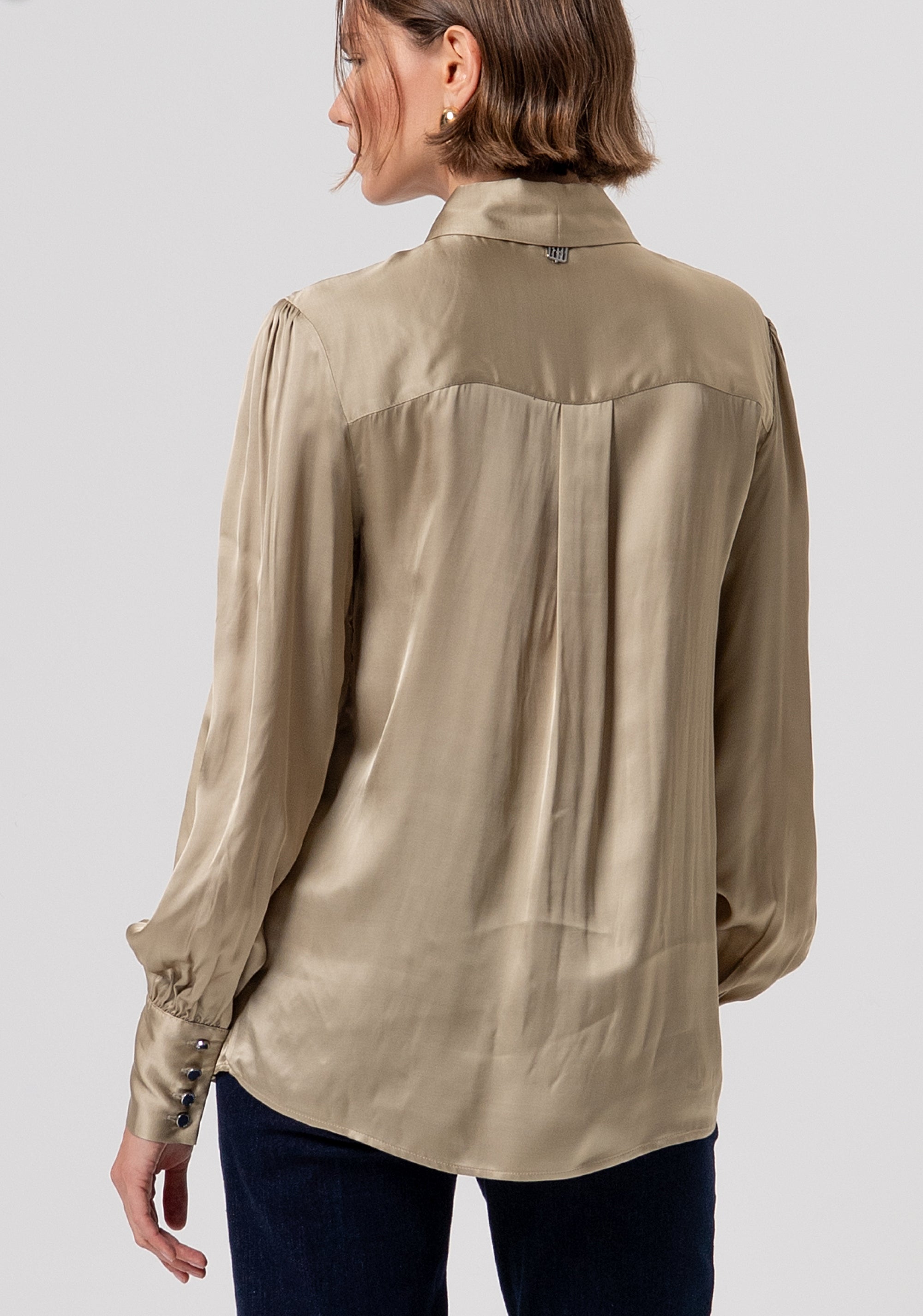 Camicia regular in raso con seta FR26ST6024W58401-208 Fracomina