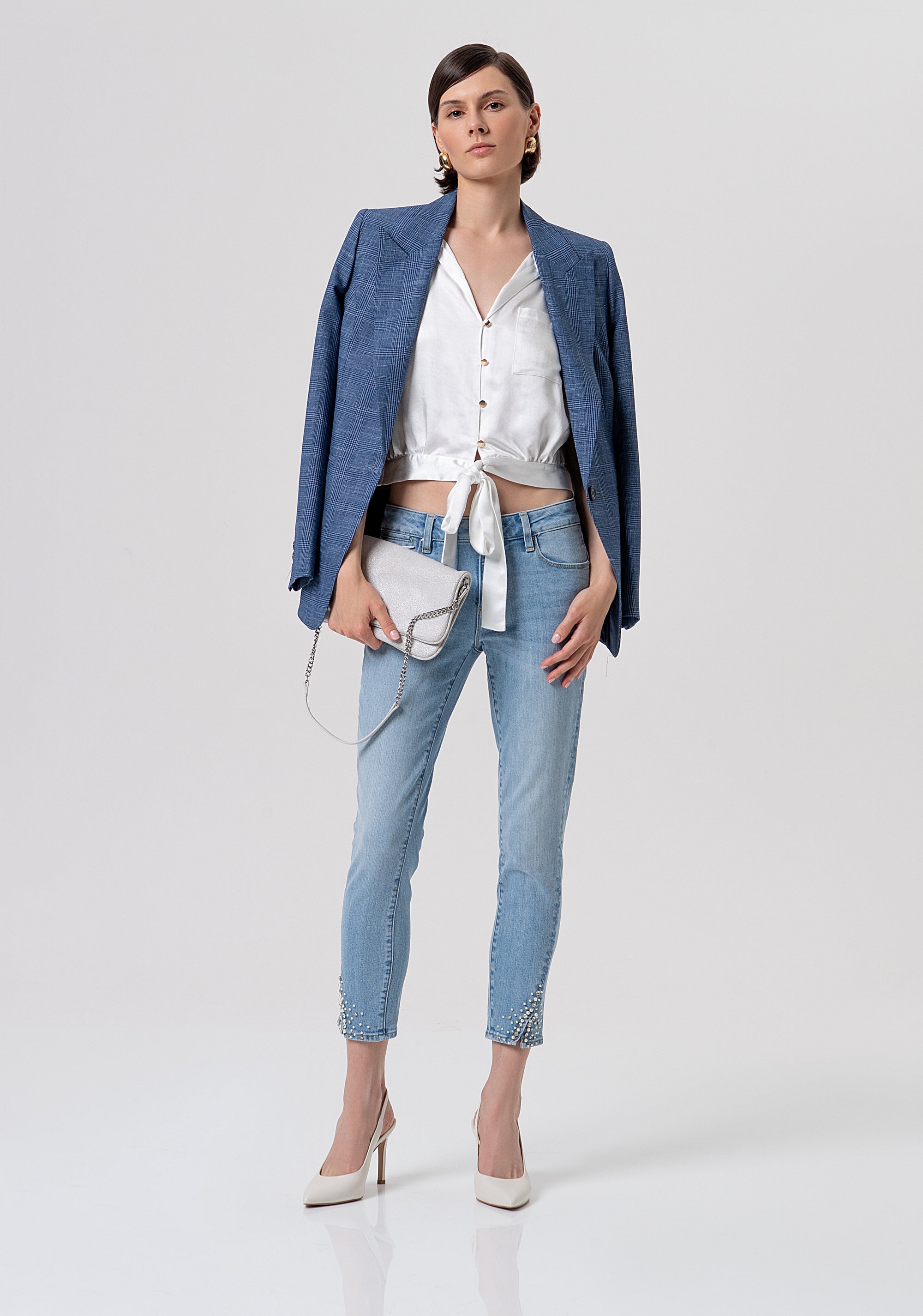 Camicia cropped in raso con nodo FR26ST6036W41101-108 Fracomina