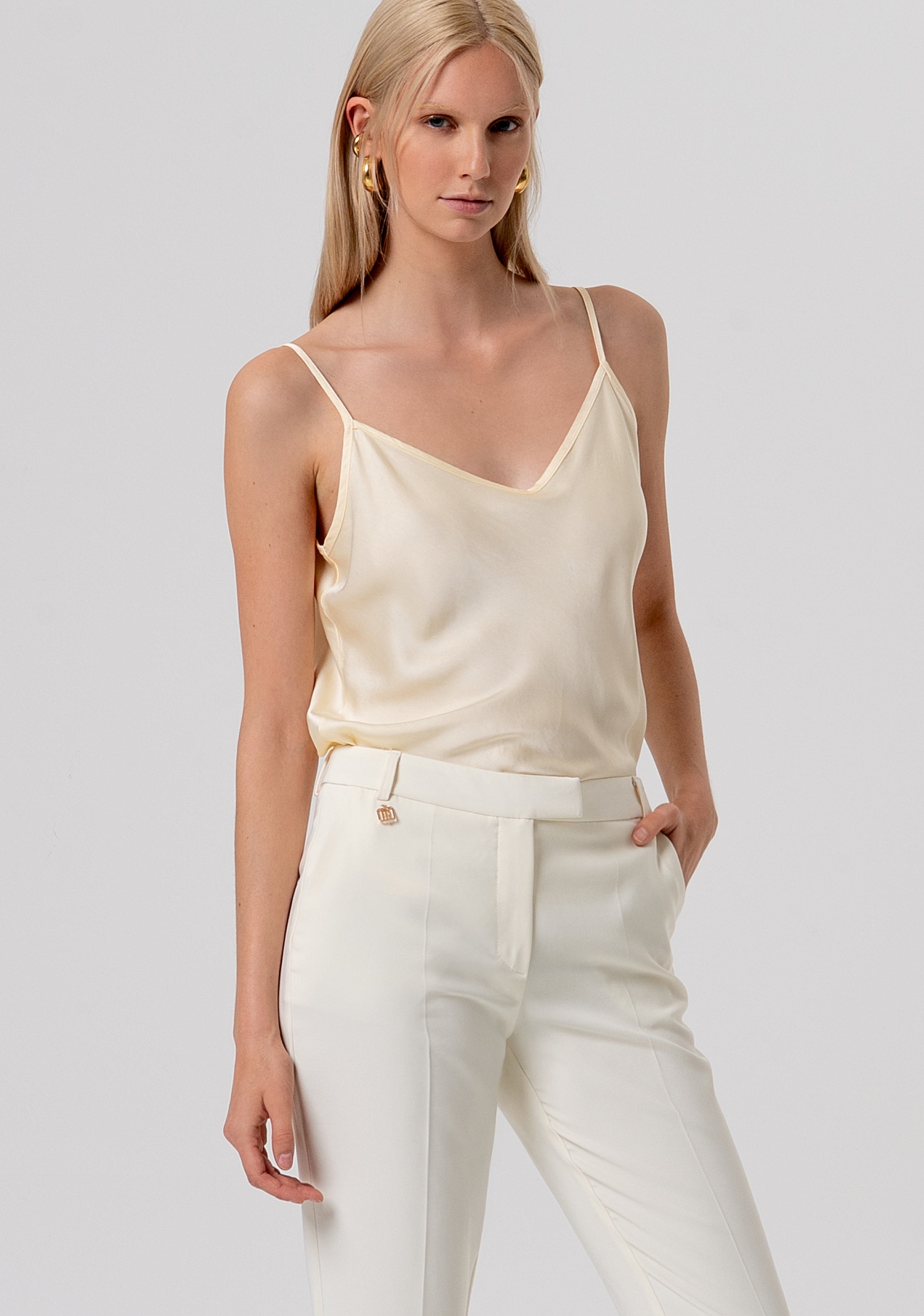 Pantalone regular modello chino FR26SV4002W42901-B59 Fracomina