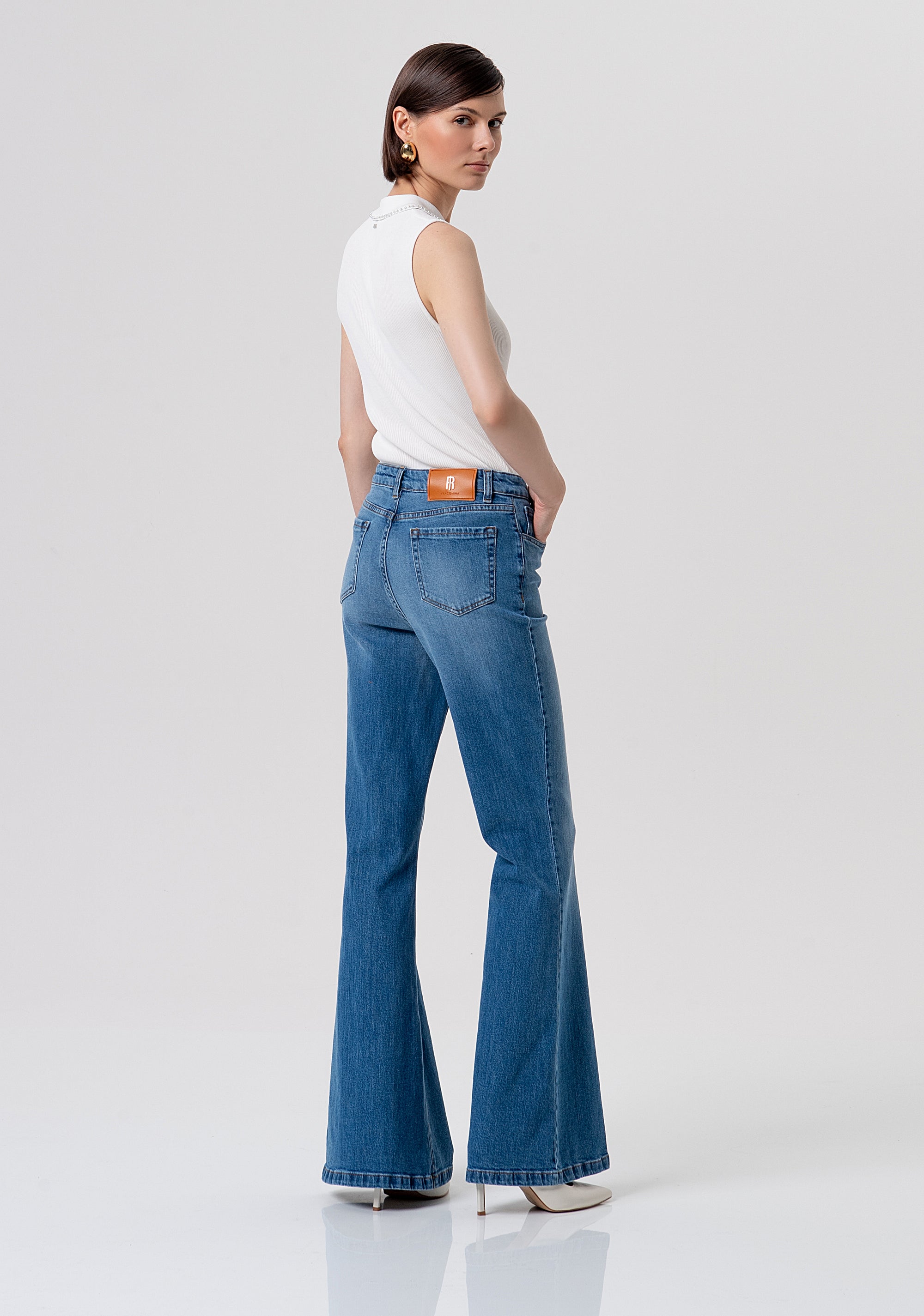 Jeans bootcut in denim con lavaggio medio FR26SVA013D40902-258 Fracomina