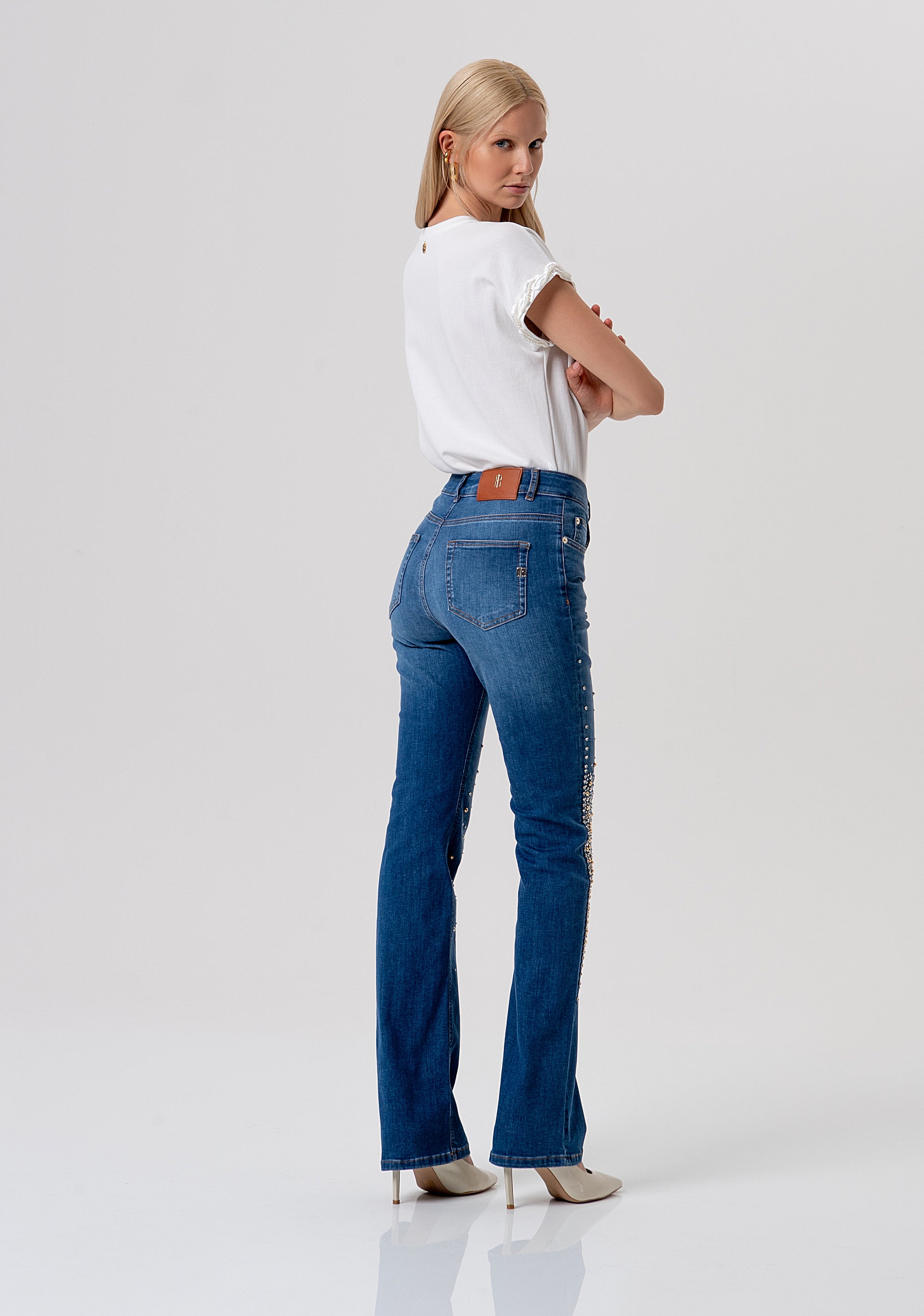 Jeans bootcut in denim con lavaggio medio FR26SVA015D46402-258 Fracomina