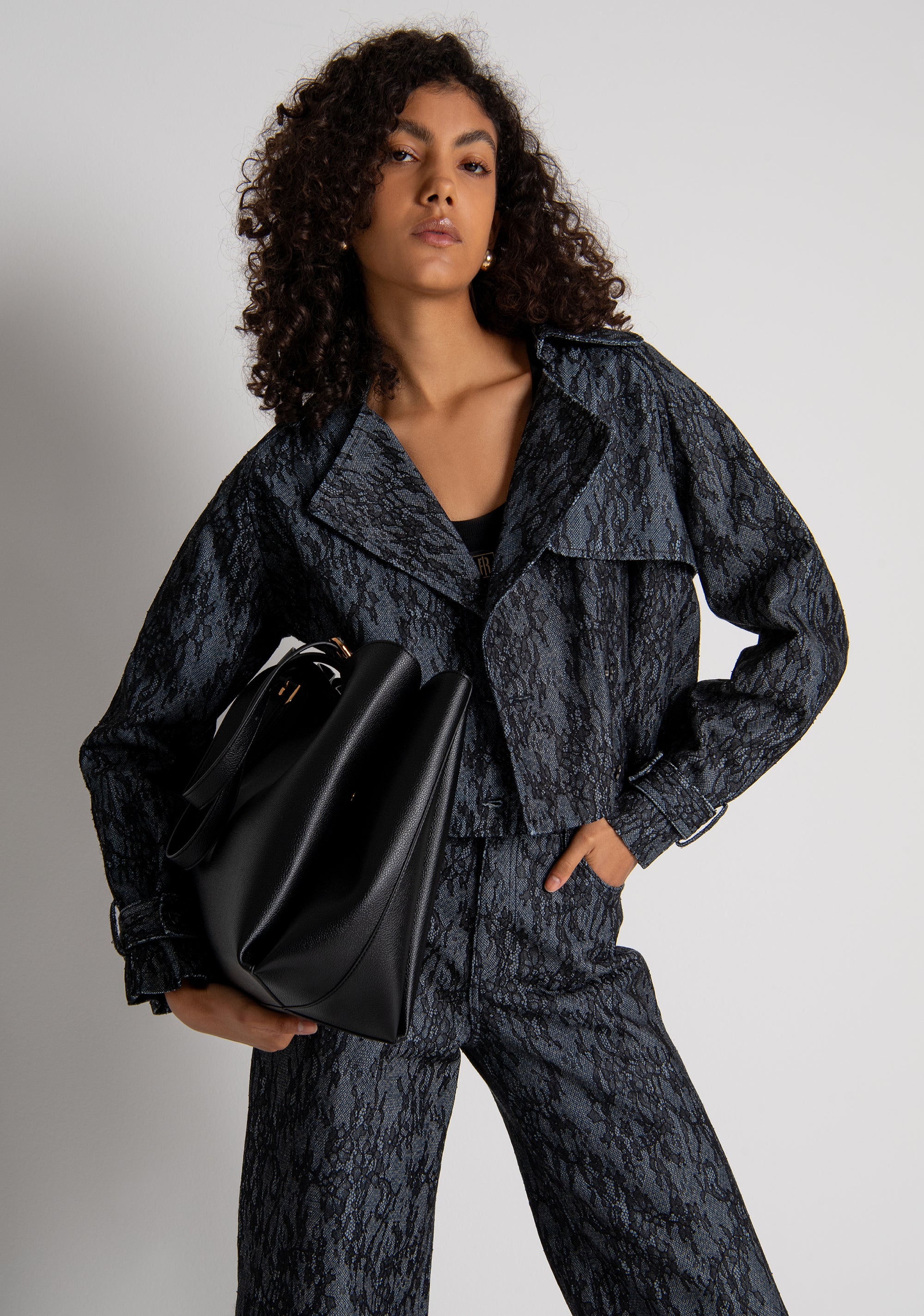 Giacca cropped in denim e pizzo con lavaggio raw FR26WJ4015D419G1 FRACOMINA